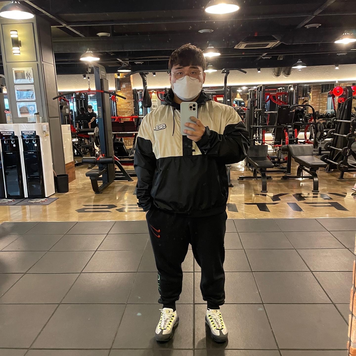 Nike Air Max 95 OG Neon Yellow 2020 착용 스타일