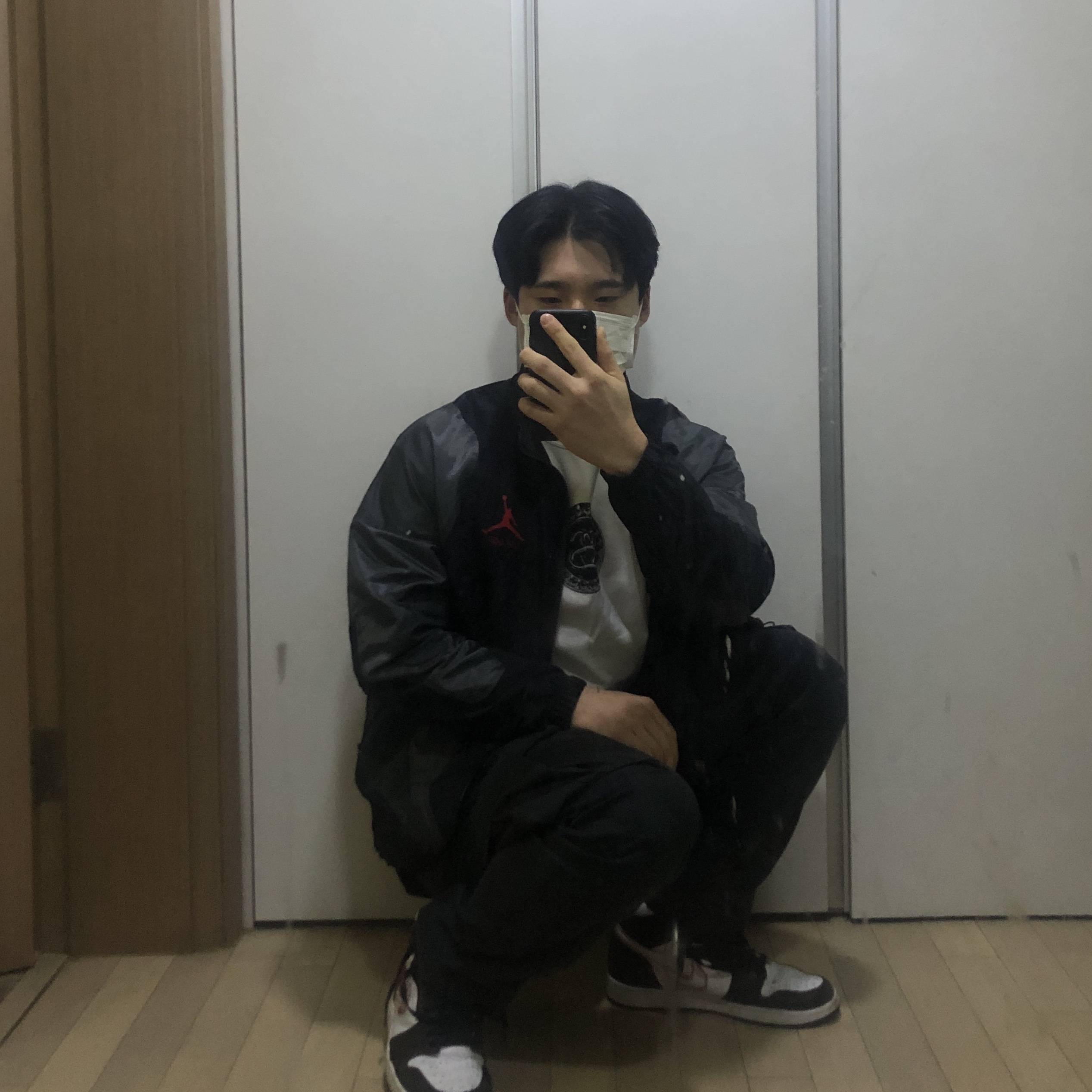 Jordan 1 Retro High Defiant White Black Gym Red, Nike x Stussy Big Swoosh LS T-Shirt White - US/EU 착용 스타일