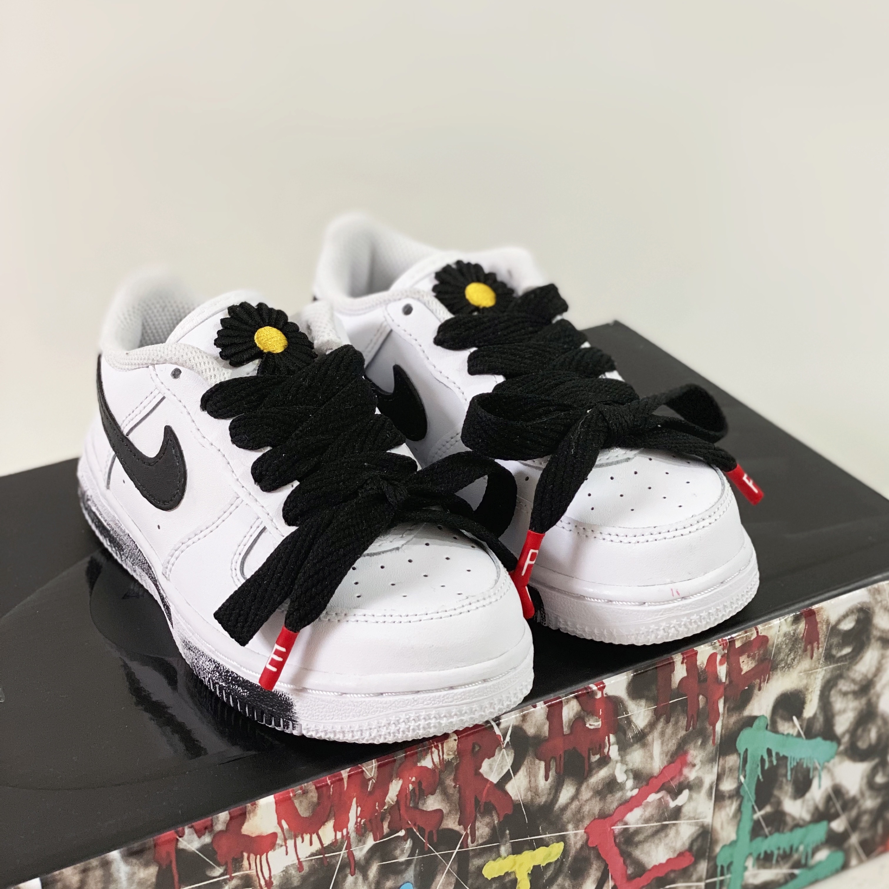 Nike x Peaceminusone Air Force 1 Low Para-Noise 2.0 착용 스타일 - 1