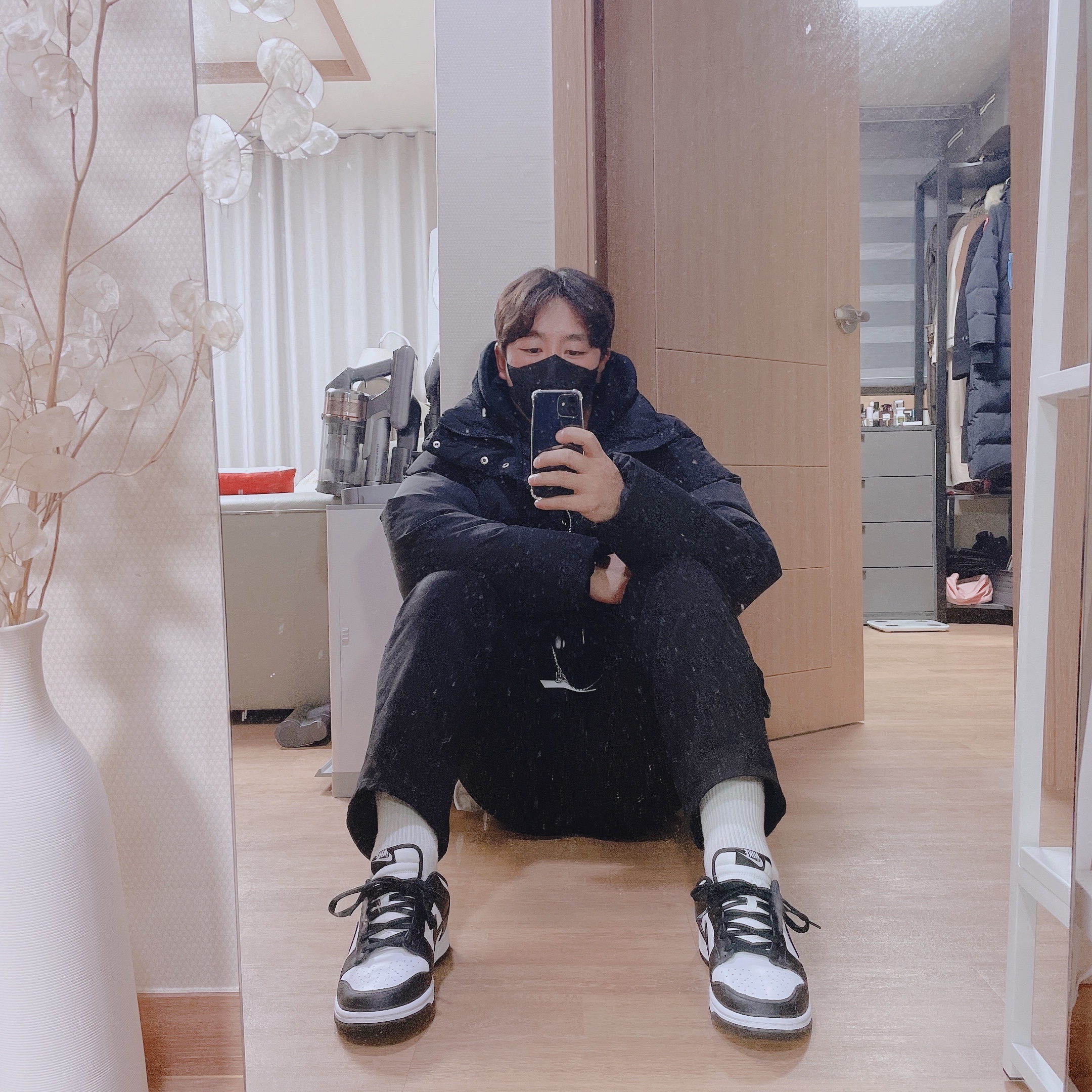 Nike Dunk Low Retro Black 착용 스타일 - 1