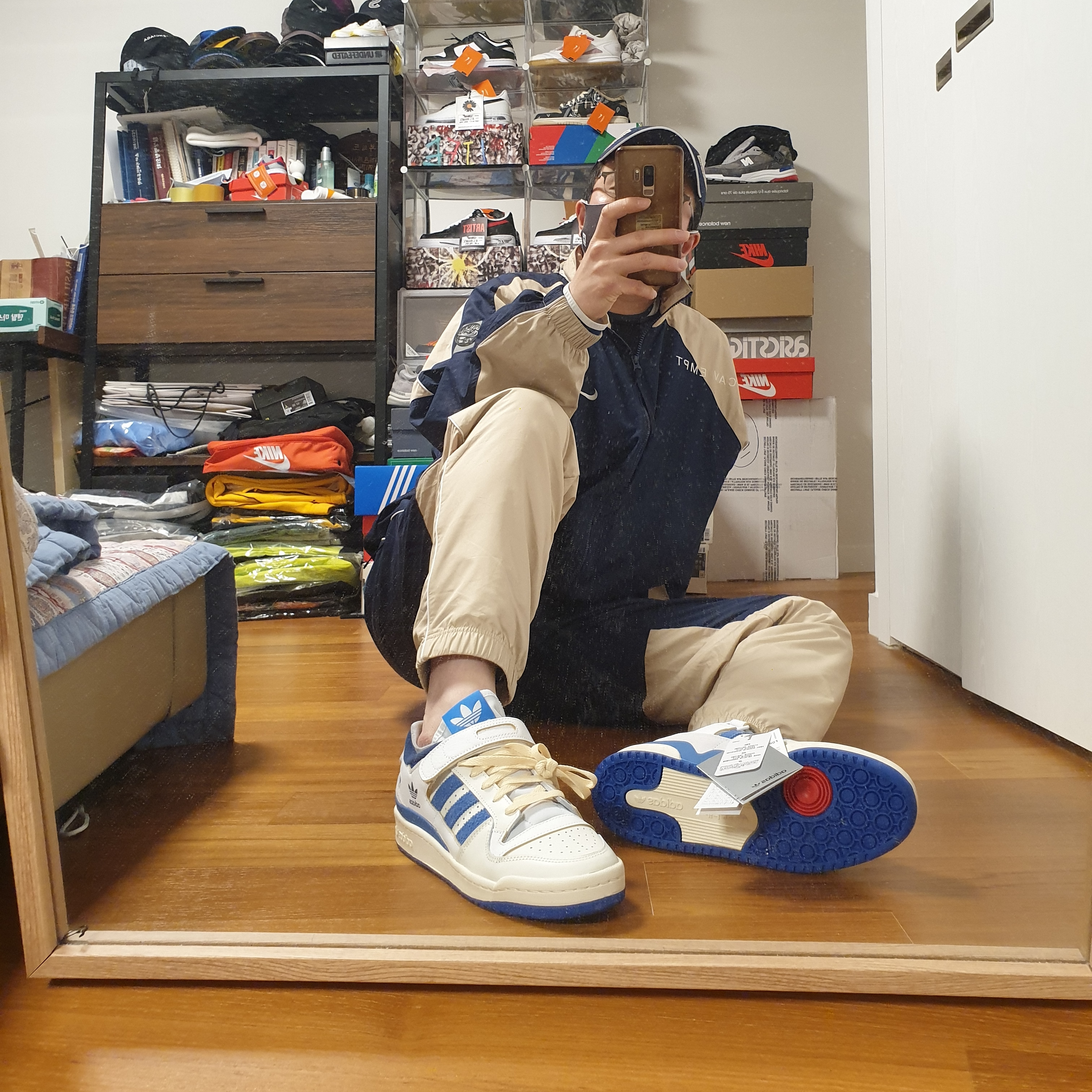 Adidas OG Forum 84 Low Blue Thread 착용 스타일 - 4