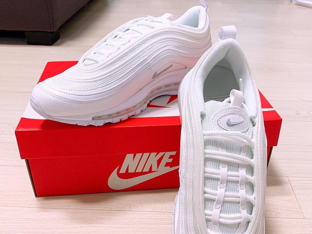 (W) Nike Air Max 97 White Pure Platinum 착용 스타일 - 3