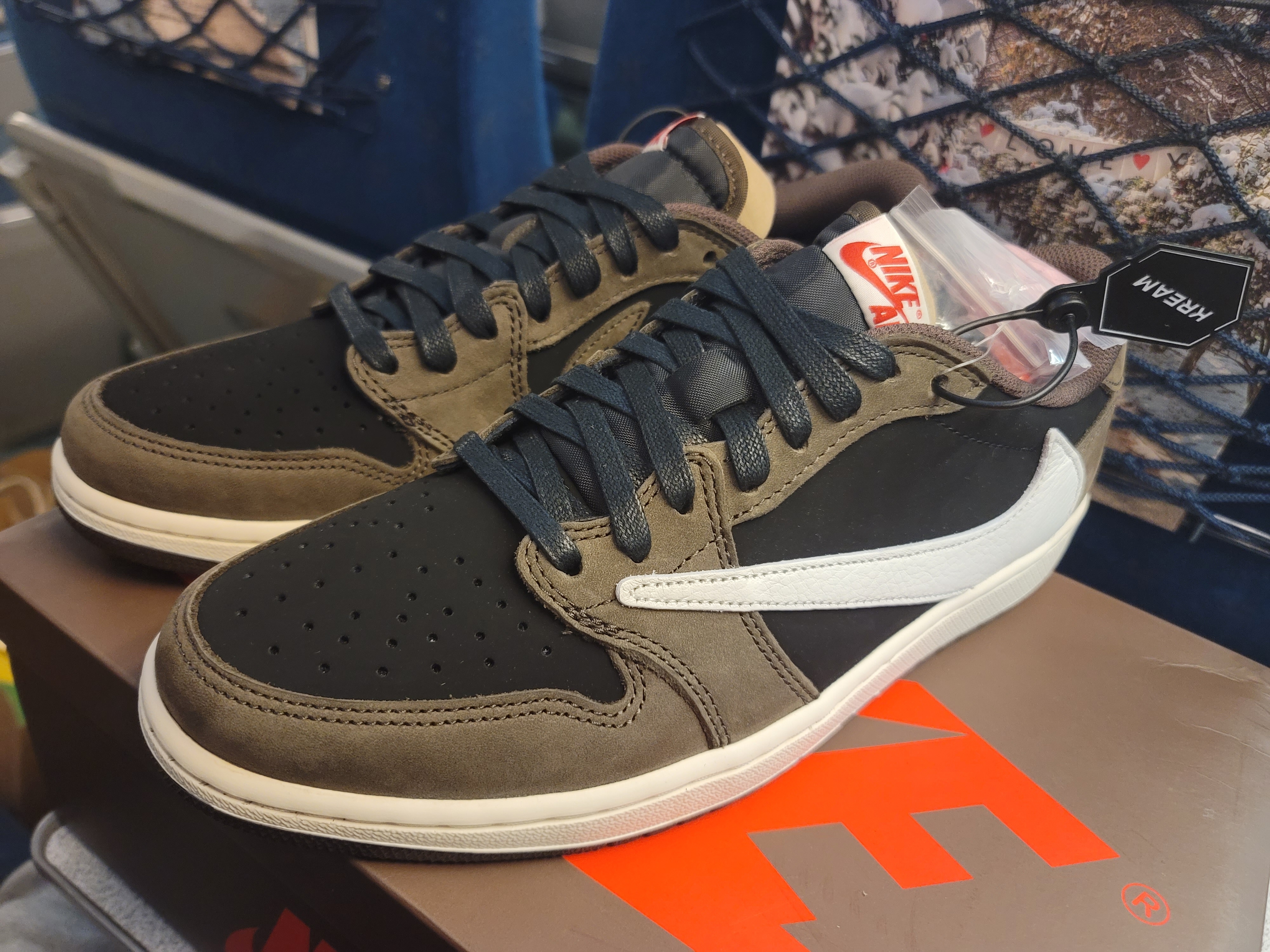 Nike x Frame Skate SB Dunk Low Pro Habibi, Nike x Travis Scott SB Dunk Low 착용 스타일 - 3