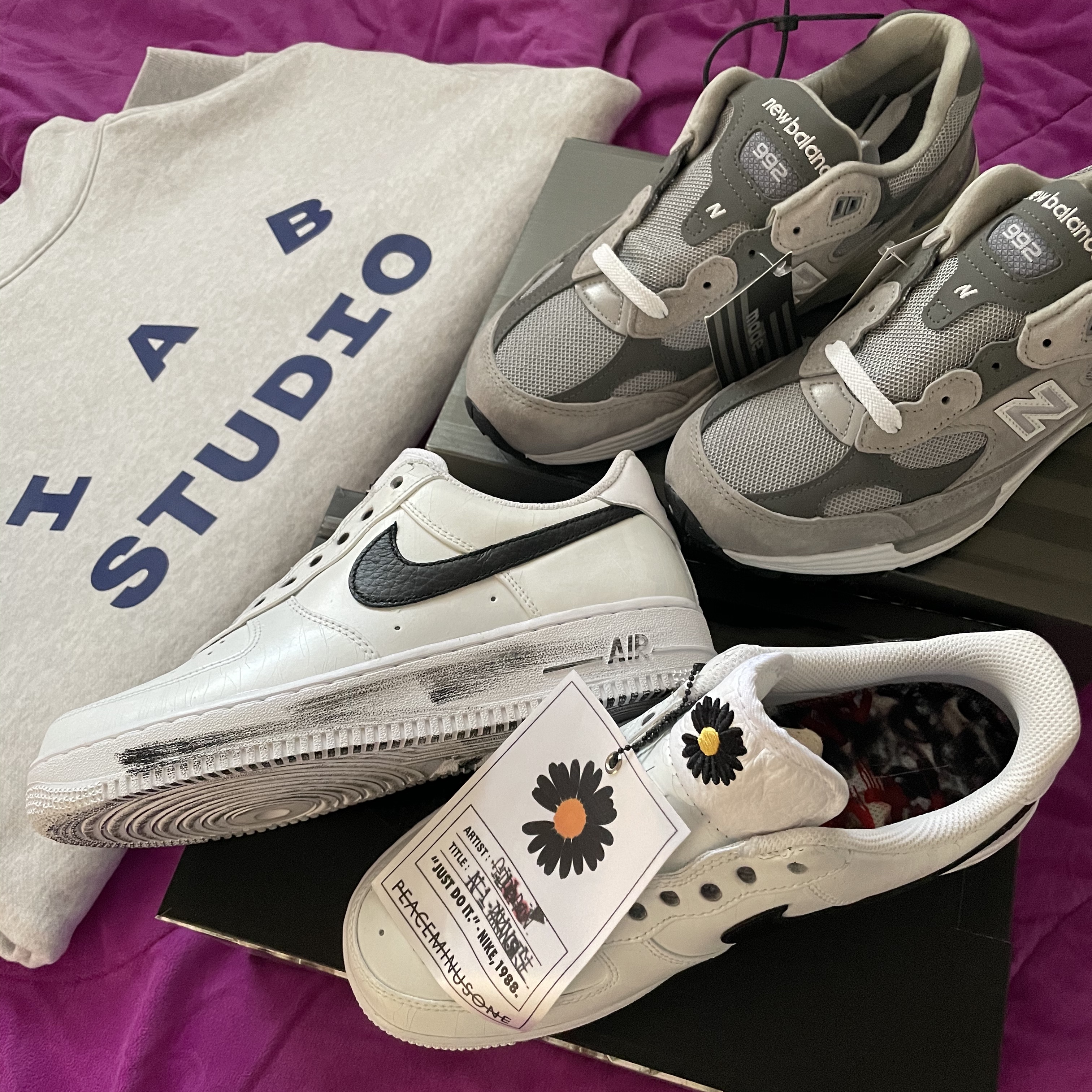 New Balance 992 Made in USA Grey - D Standard, Nike x Peaceminusone Air Force 1 Low Para-Noise 2.0 착용 스타일