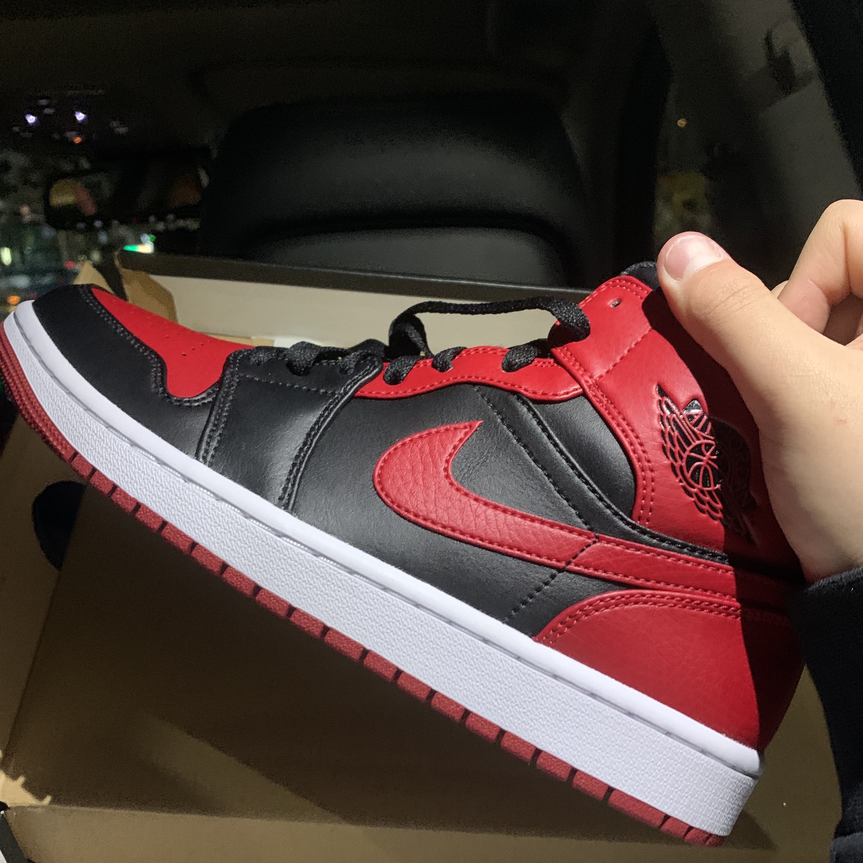 Jordan 1 Mid Bred Banned 2020 착용 스타일