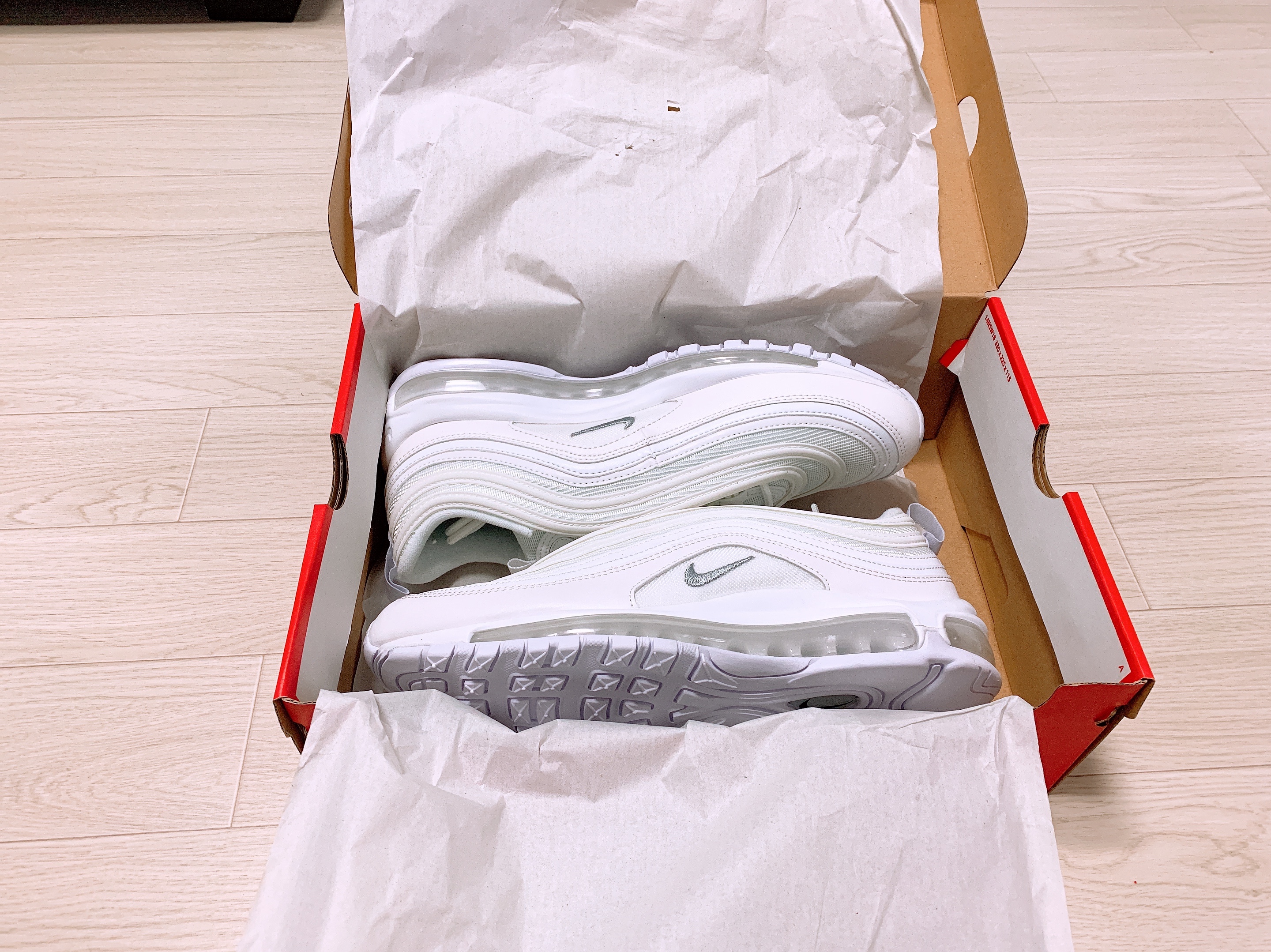 (W) Nike Air Max 97 White Pure Platinum 착용 스타일 - 4
