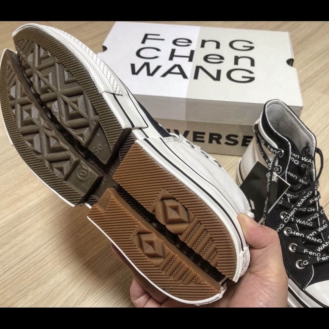 Converse x Feng Chen Wang Chuck 70 2-in-1 Natural Ivory Black 착용 스타일 - 2