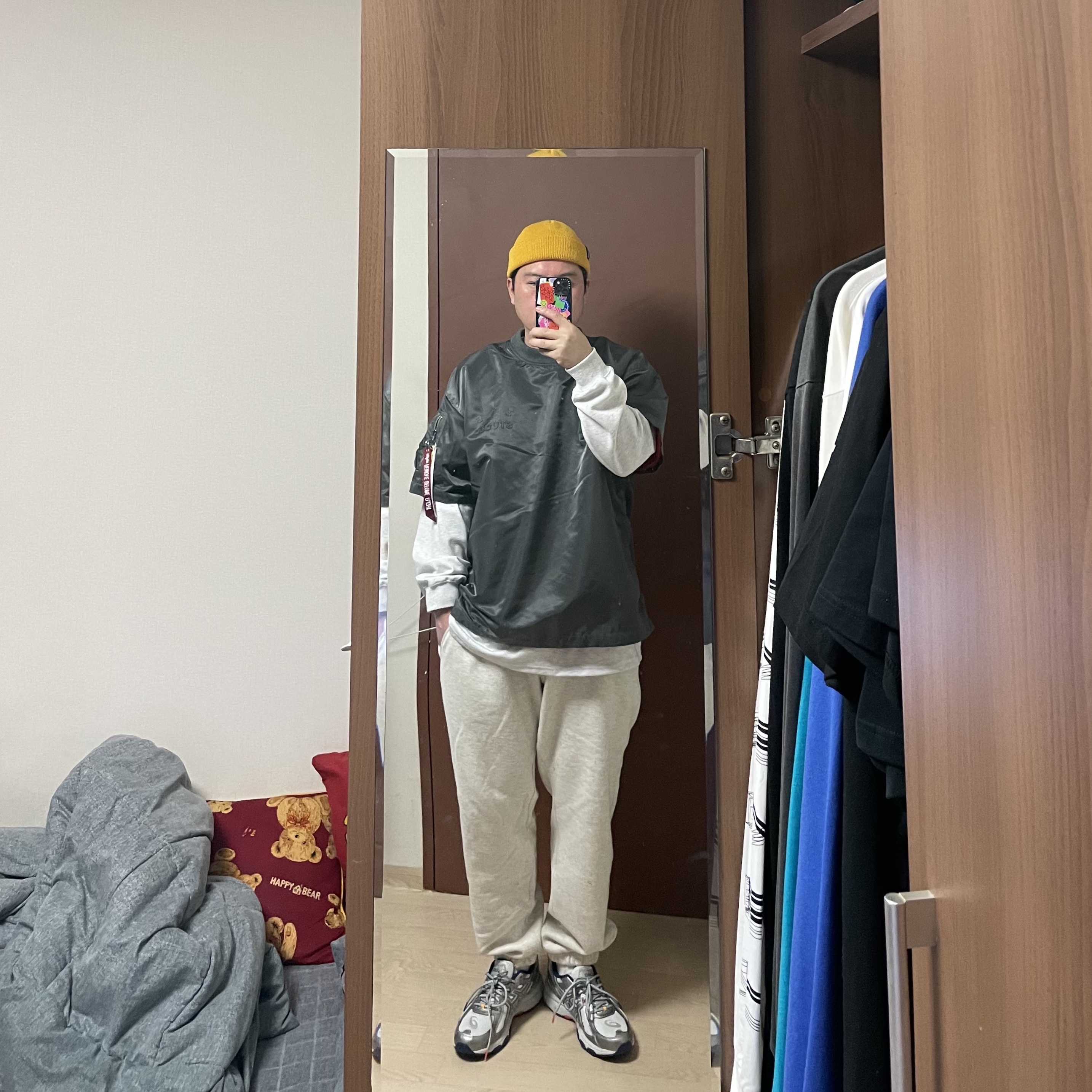 Asics x IAB Studio Gel-Venture 6, IAB Studio x Alpha Industries MA-1 Jersey T-Shirt Gunmetal 착용 스타일
