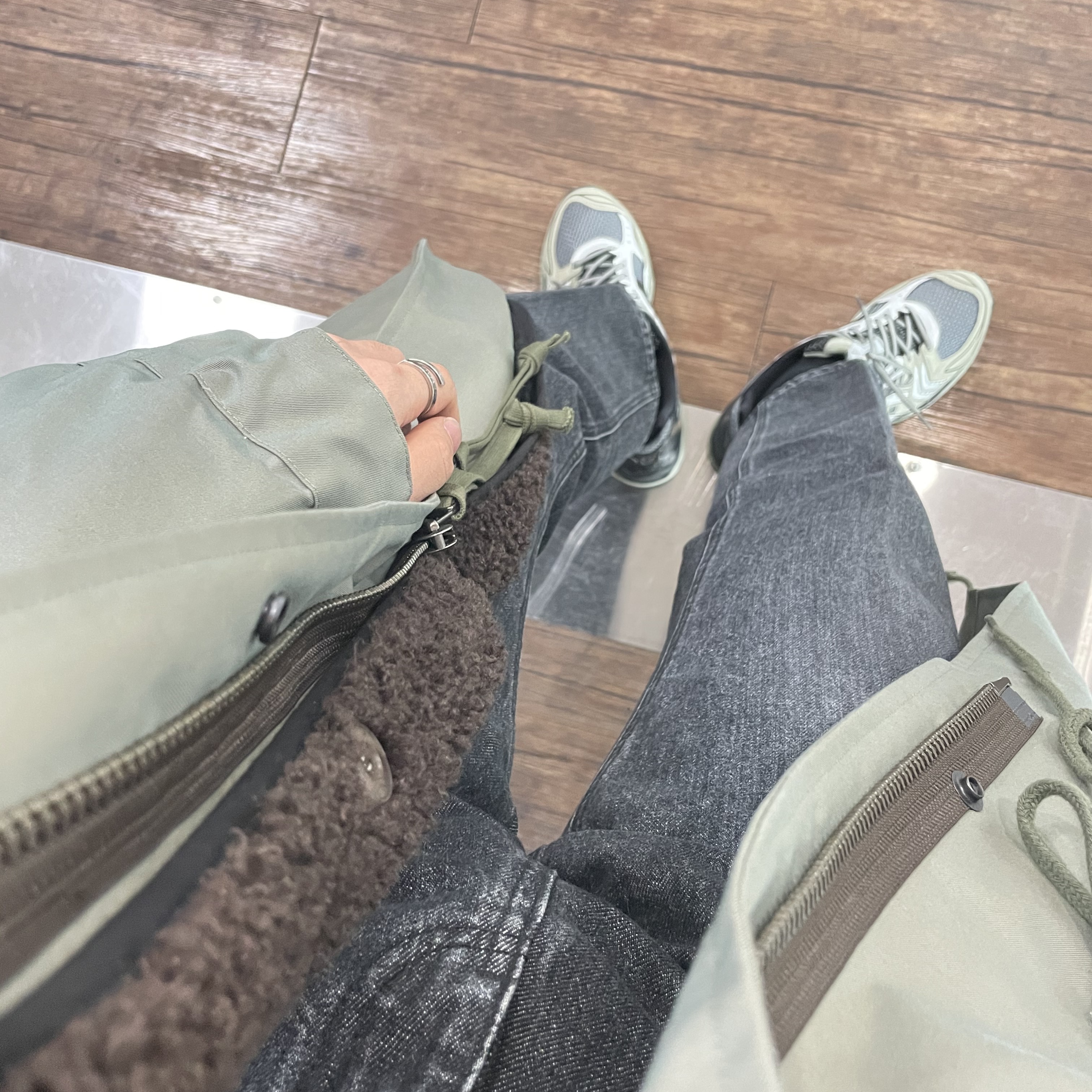 Asics UB1-S Gel-Kayano 14 Piedmont Grey 착용 스타일