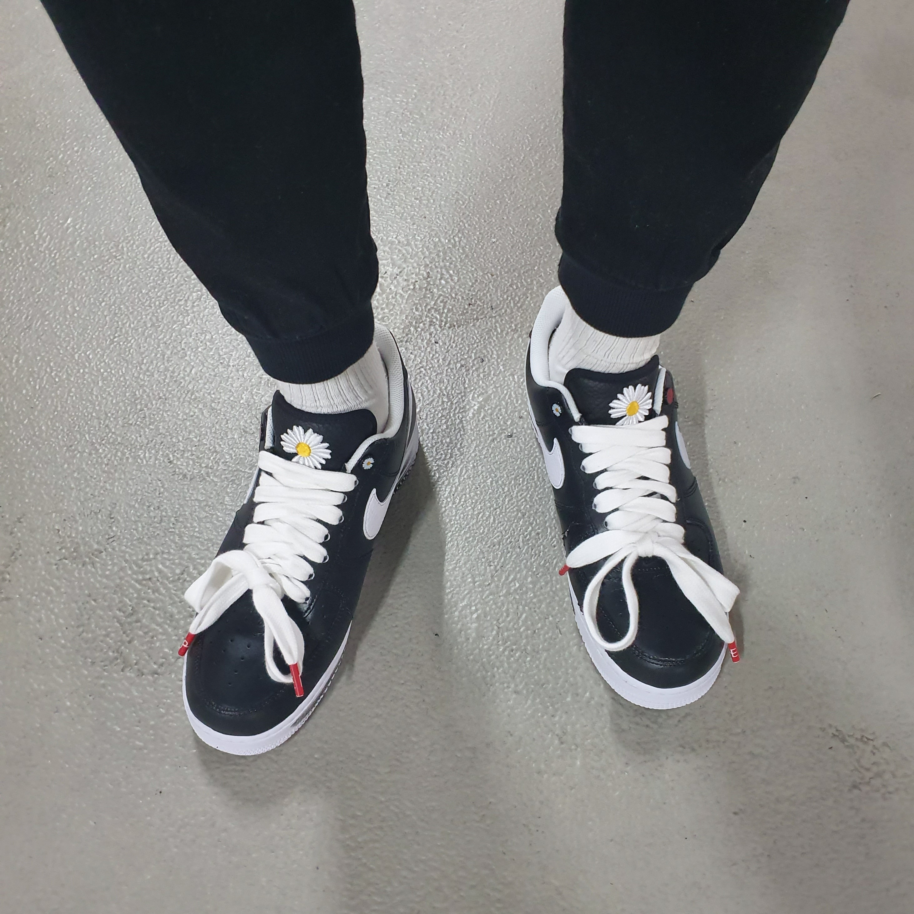 Nike x Peaceminusone Air Force 1 Low Para-Noise 착용 스타일