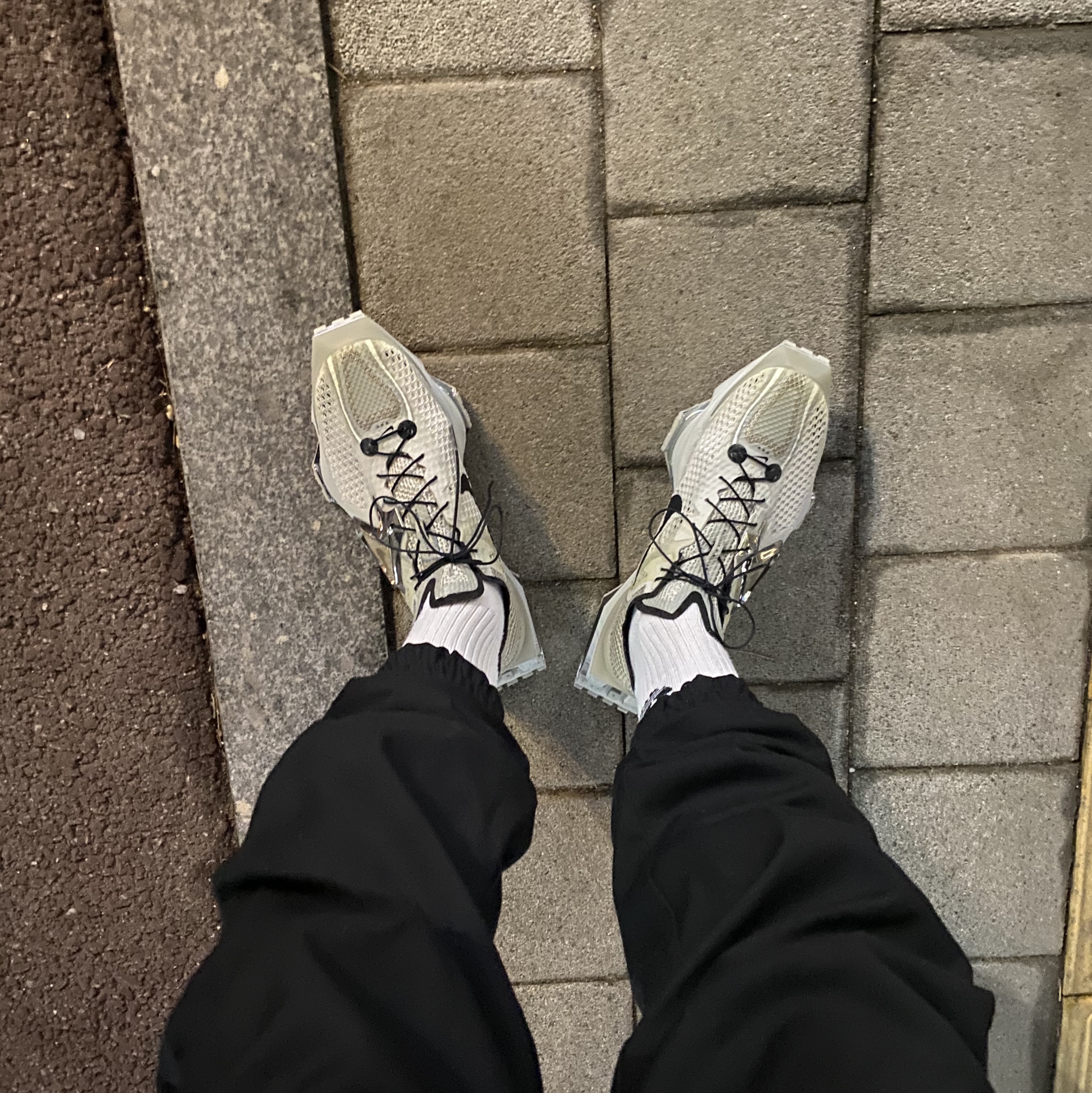 Nike x Matthew M Williams Zoom 004 Stone 착용 스타일 - 2