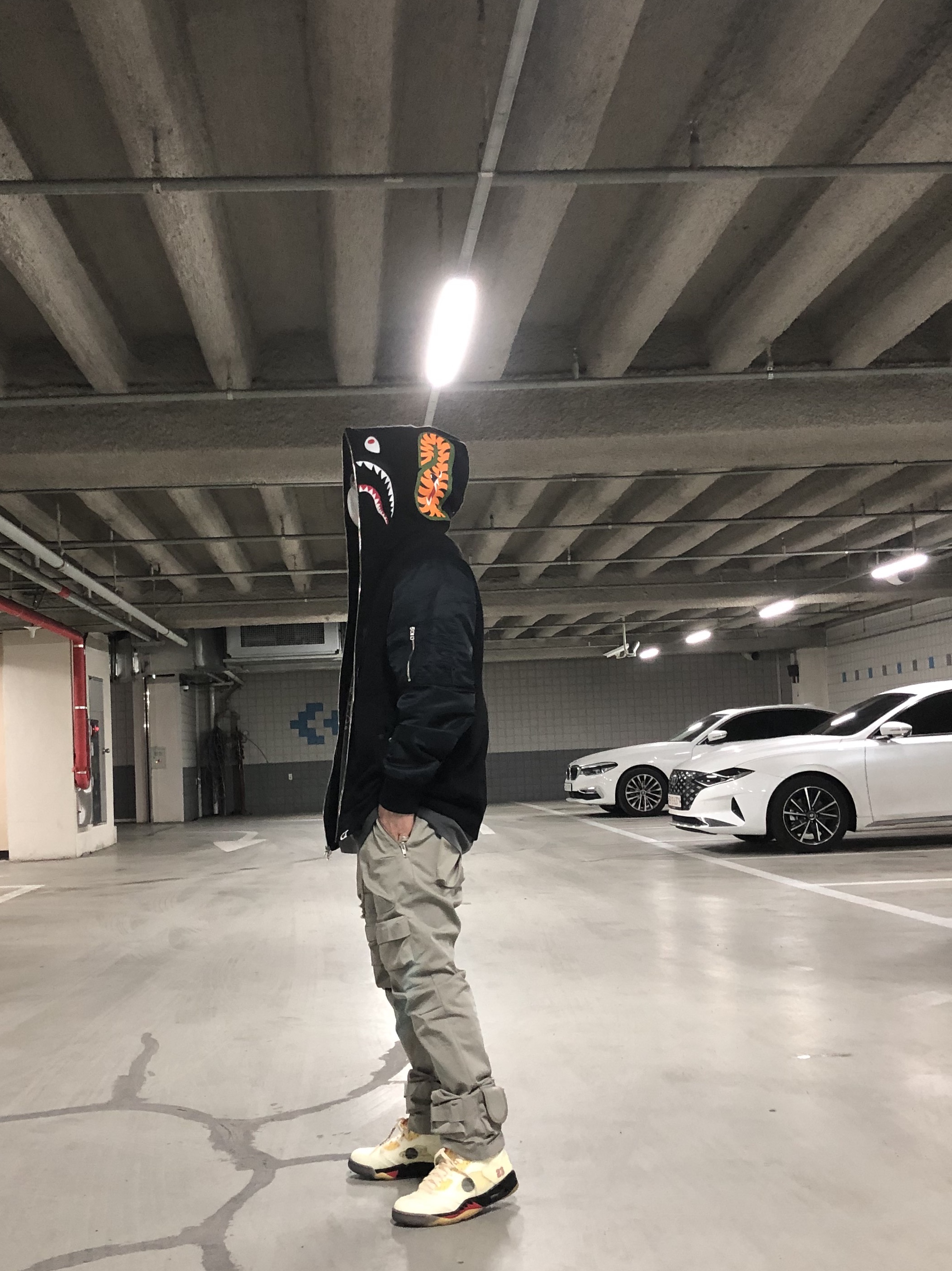 Jordan 5 x Off-White Retro SP Sail Fire Red 착용 스타일 - 1