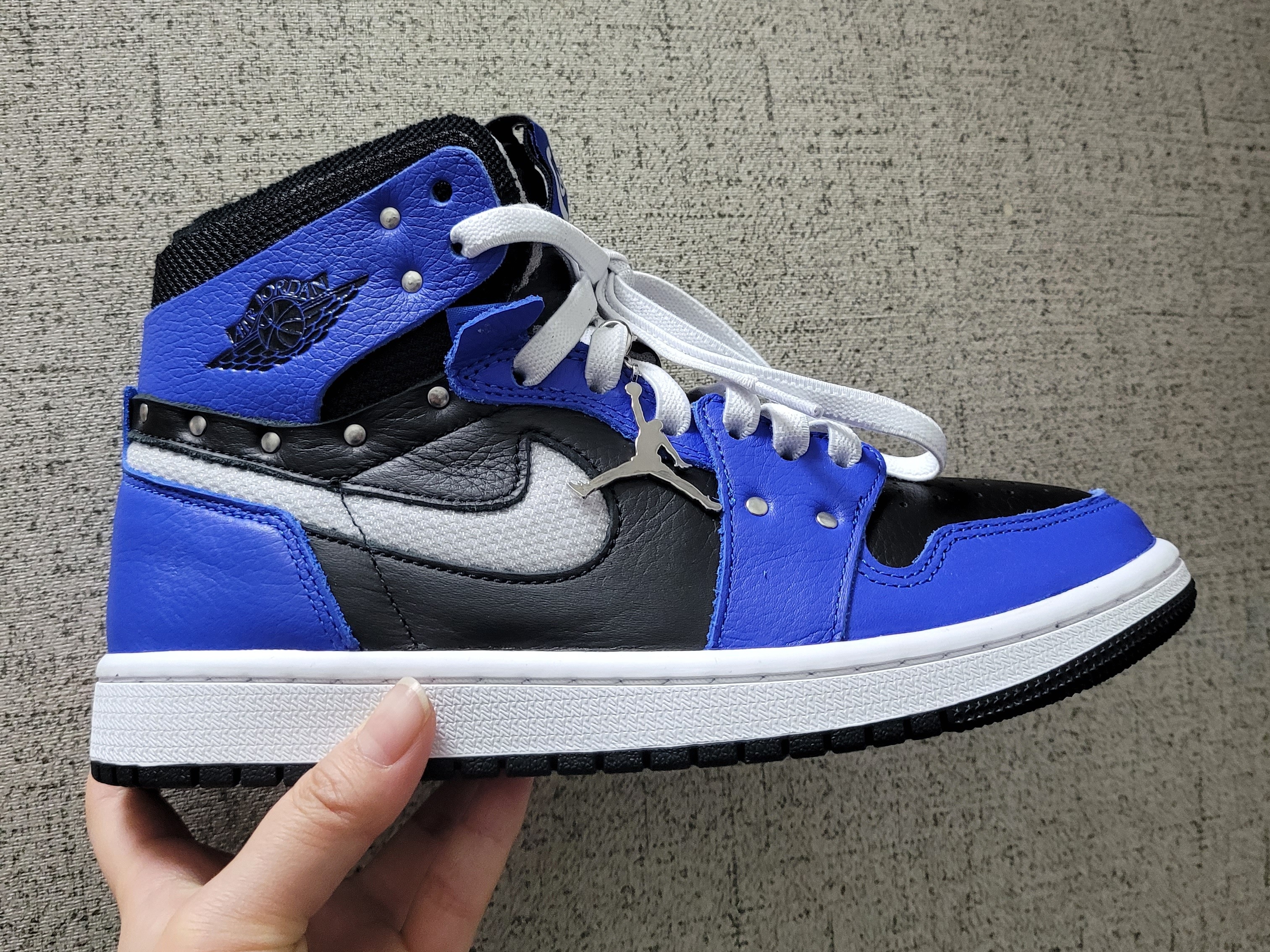 (W) Jordan 1 Zoom Air CMFT SE Sisterhood 착용 스타일 - 2