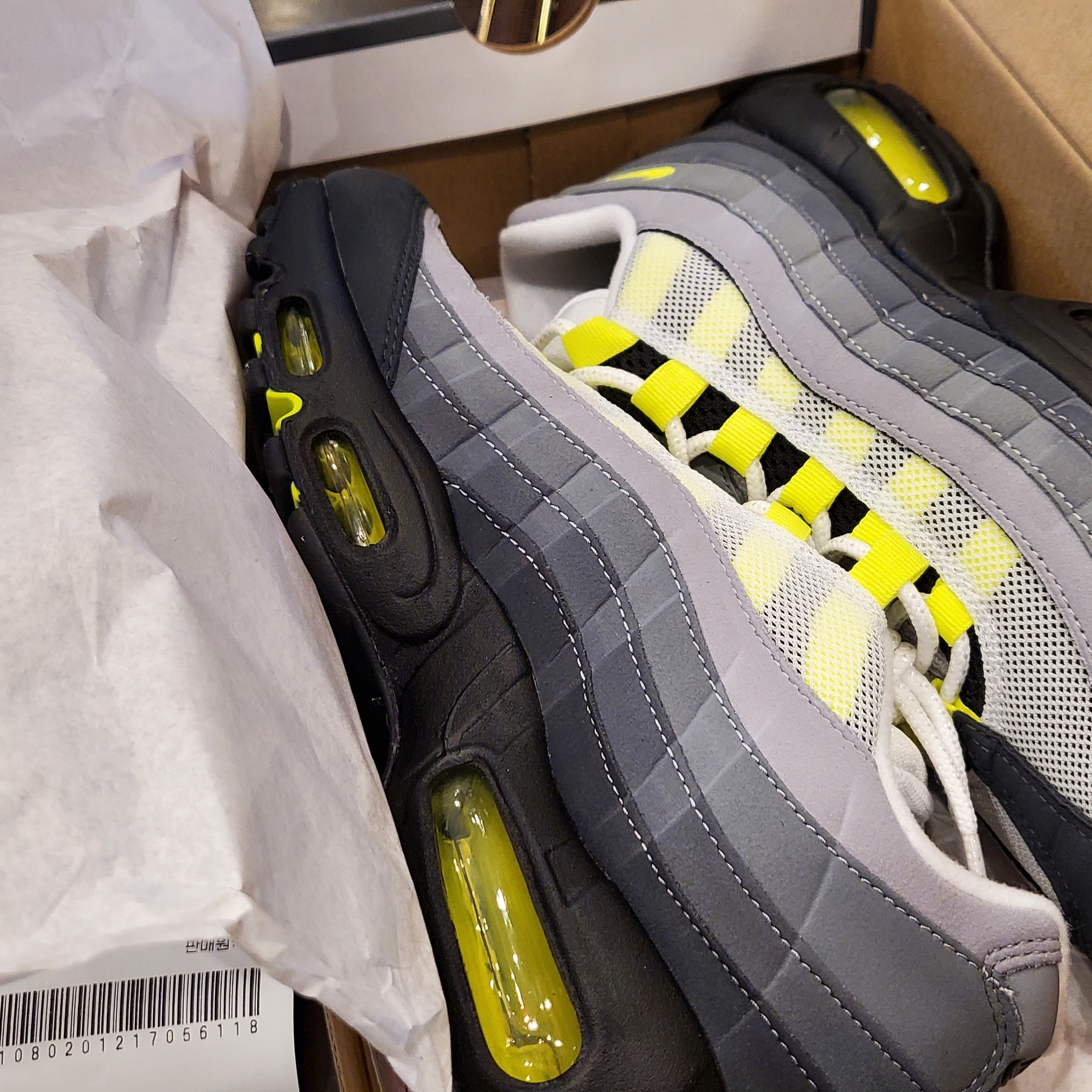 Nike Air Max 95 OG Neon Yellow 2020 착용 스타일