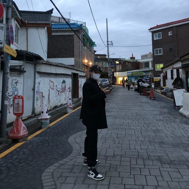 Jordan 1 Retro High OG Black Mocha 착용 스타일