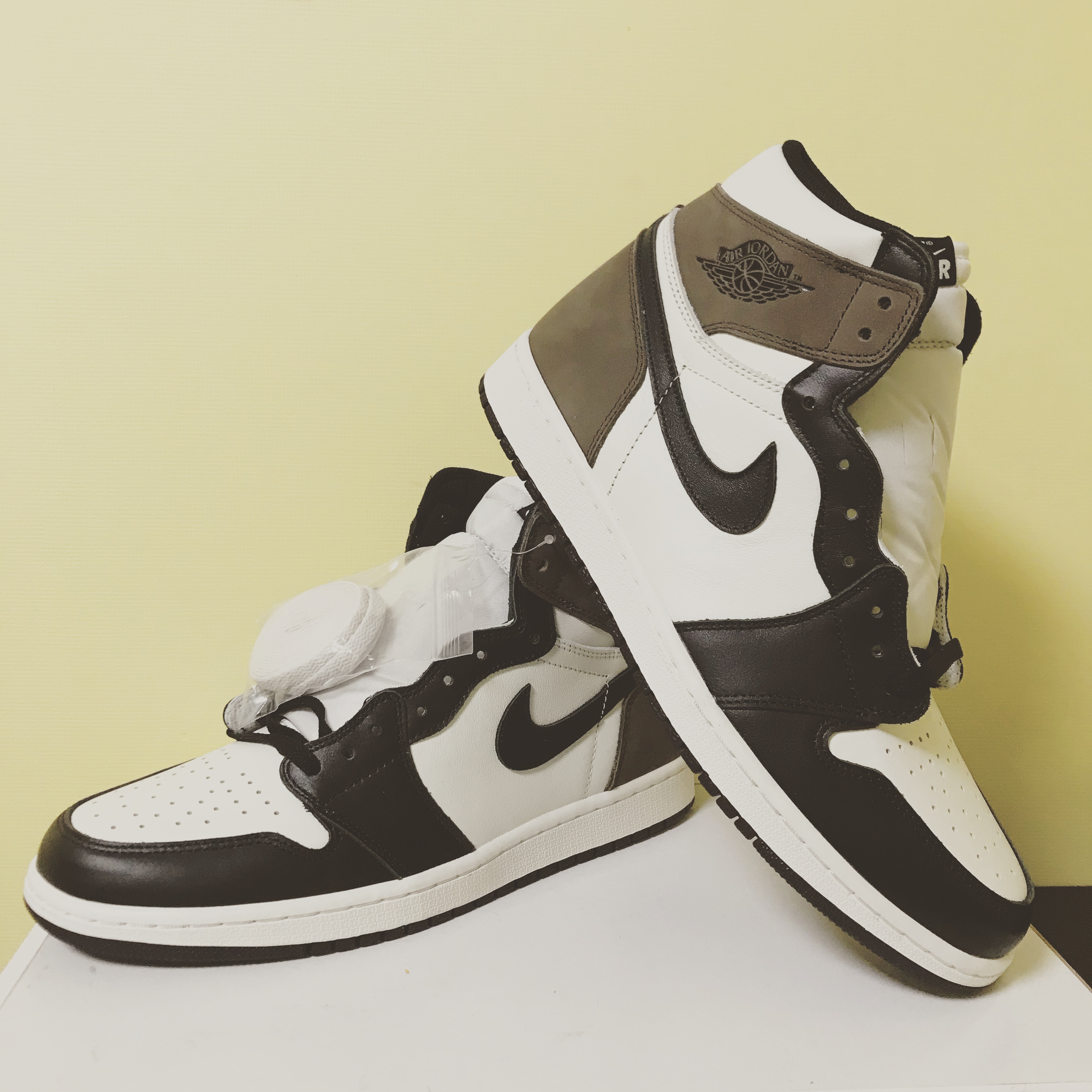 Jordan 1 Retro High OG Black Mocha 착용 스타일