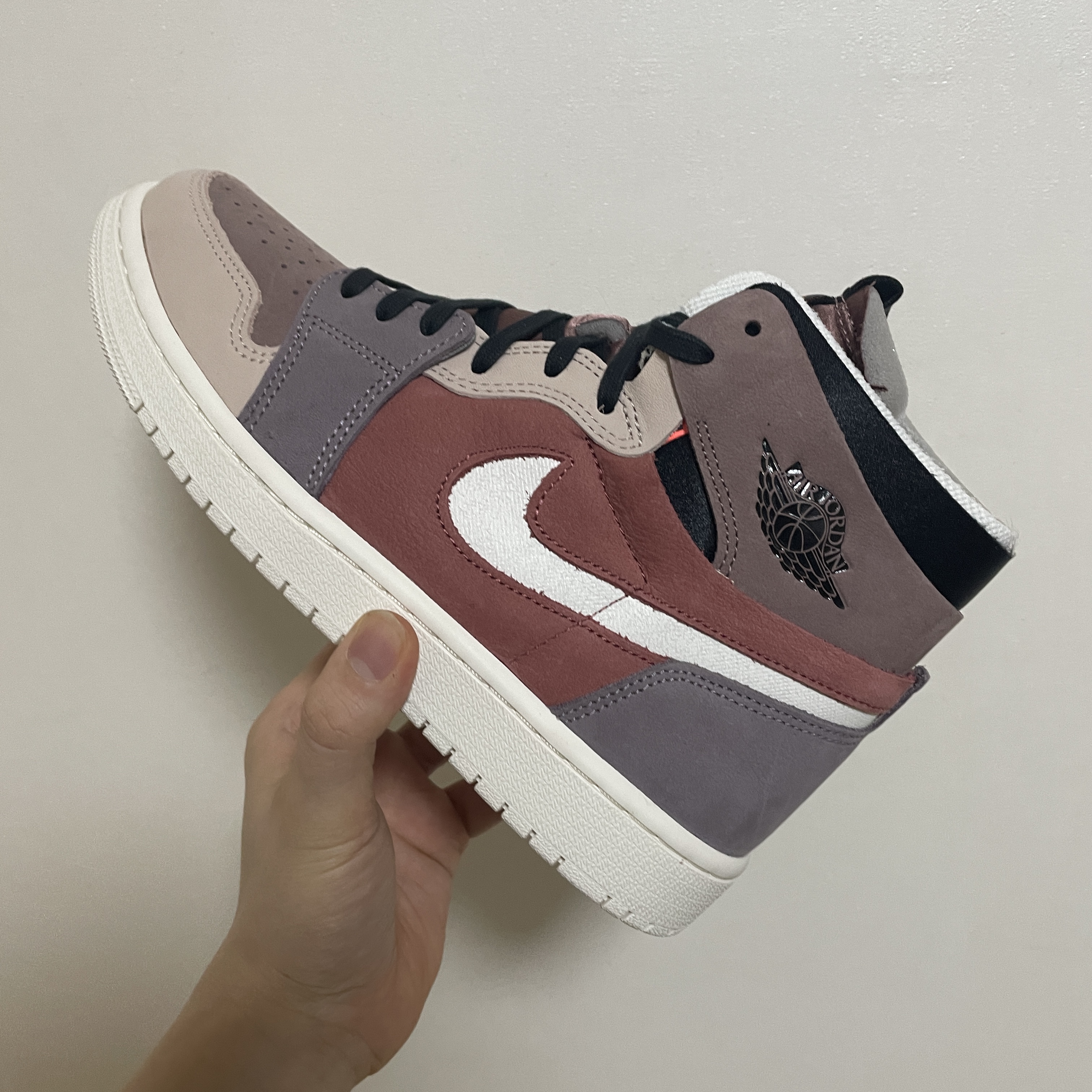 (W) Jordan 1 Zoom Air CMFT Rust 착용 스타일