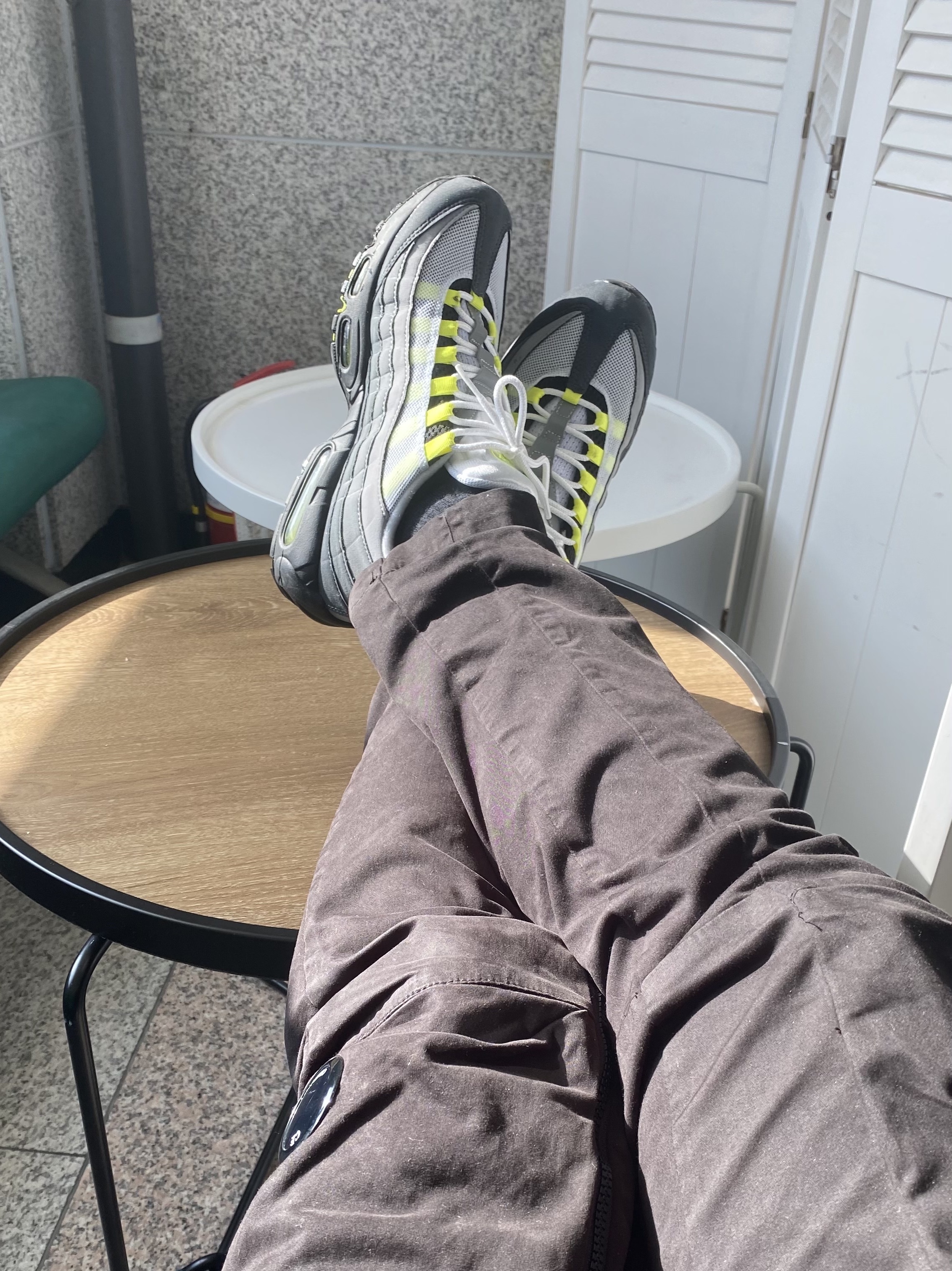 Nike Air Max 95 OG Neon Yellow 2020 착용 스타일