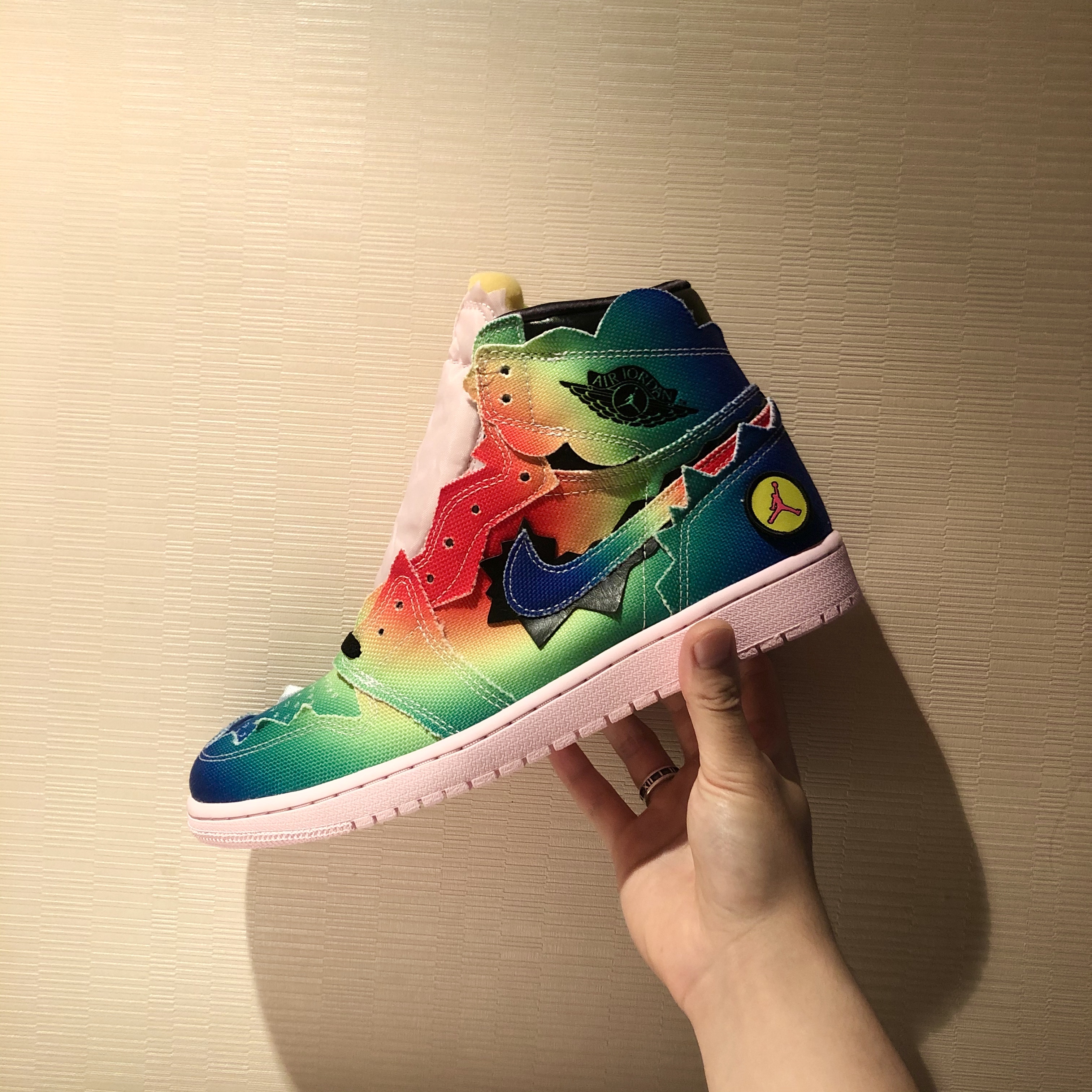 Jordan 1 x J Balvin Retro High OG 착용 스타일