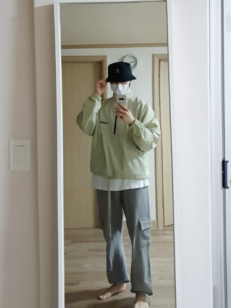 Essentials Track Jacket Alfafa Sage - 20FW 착용 스타일 - 2