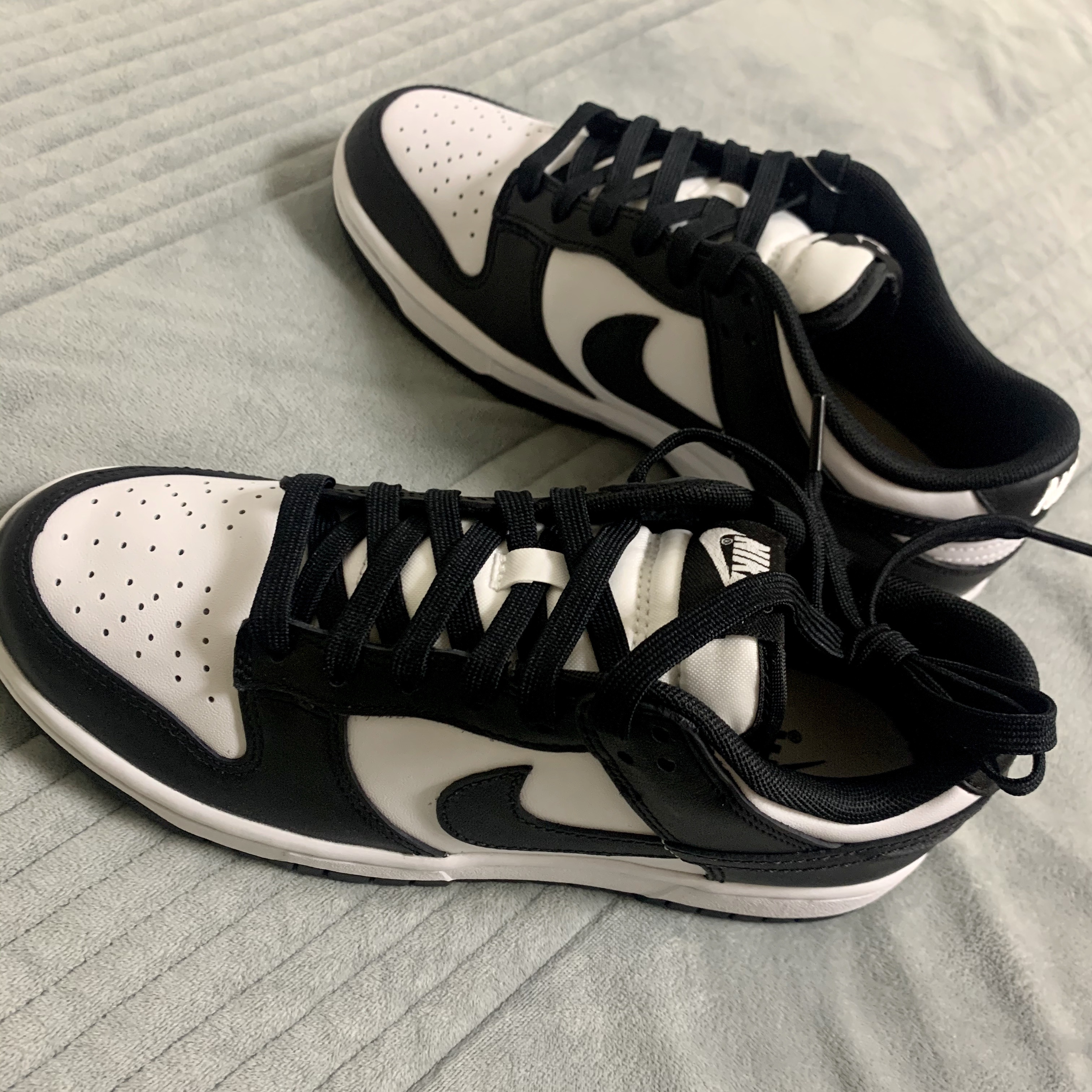 Nike Dunk Low Retro Black 착용 스타일 - 1