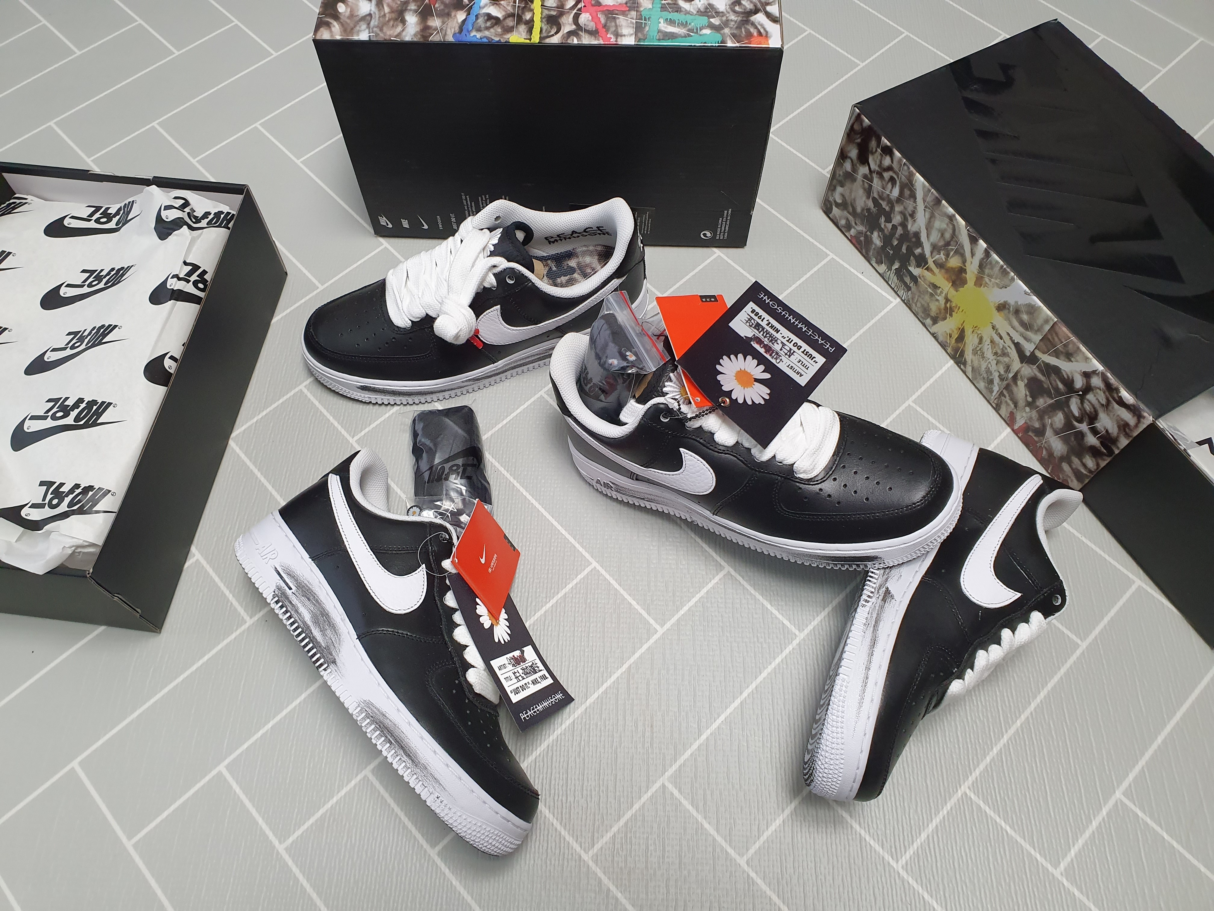 Nike x Peaceminusone Air Force 1 Low Para-Noise 착용 스타일