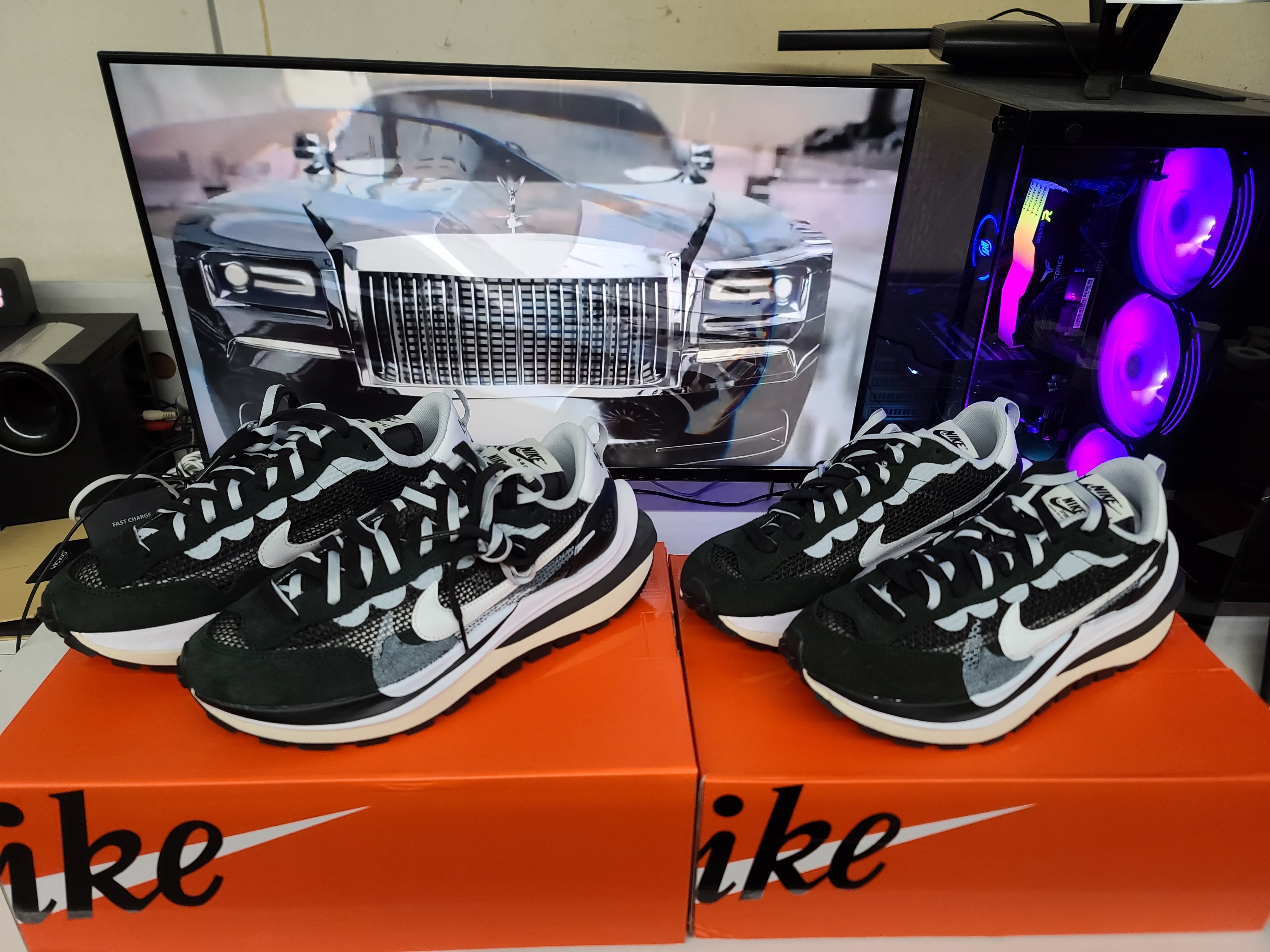 Nike x Sacai VaporWaffle Black White 착용 스타일
