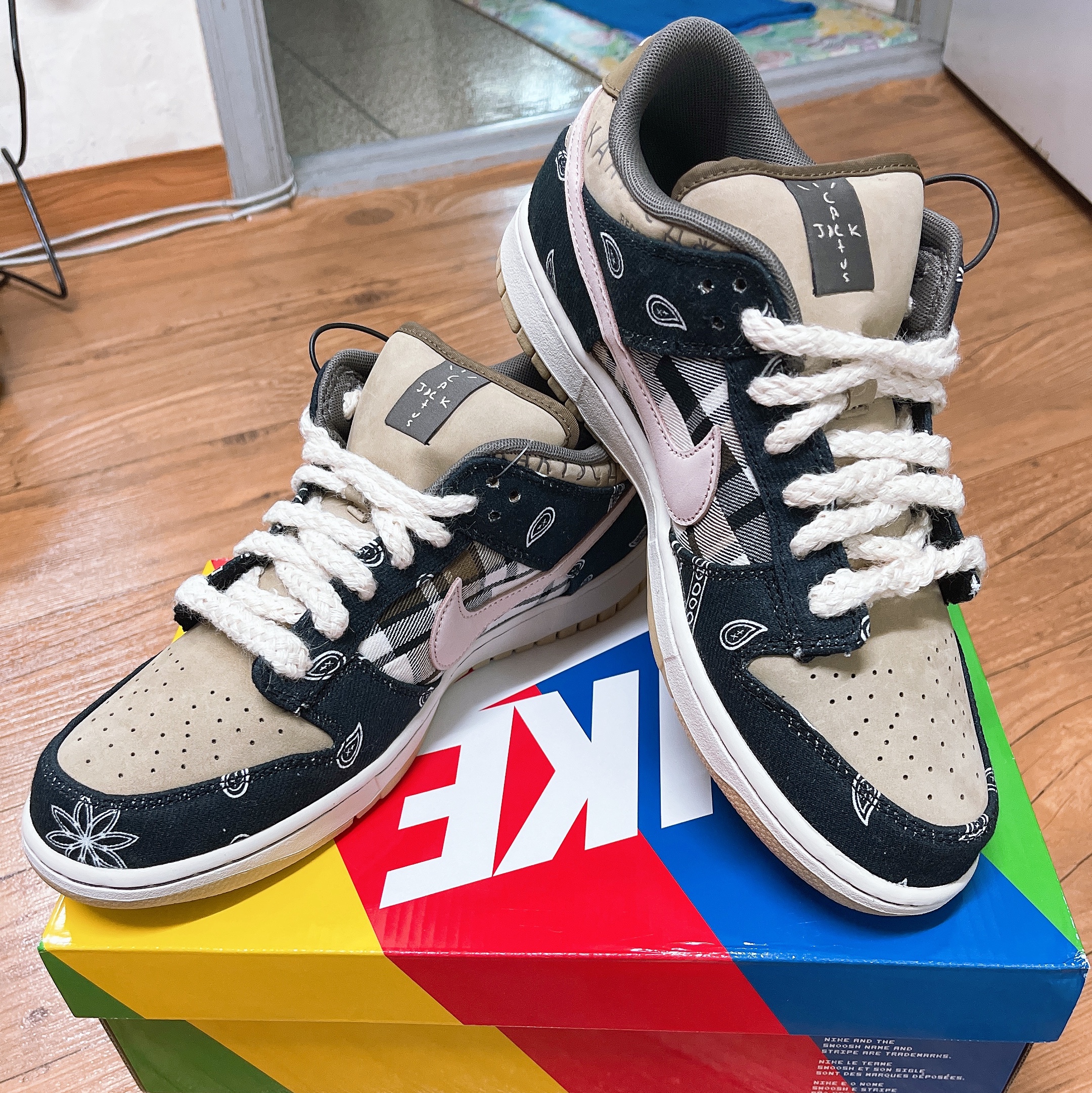 Nike x Travis Scott SB Dunk Low 착용 스타일