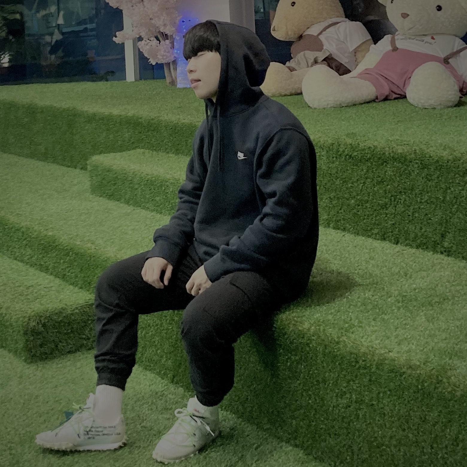 (W) Nike x Off-White Waffle Racer White 착용 스타일