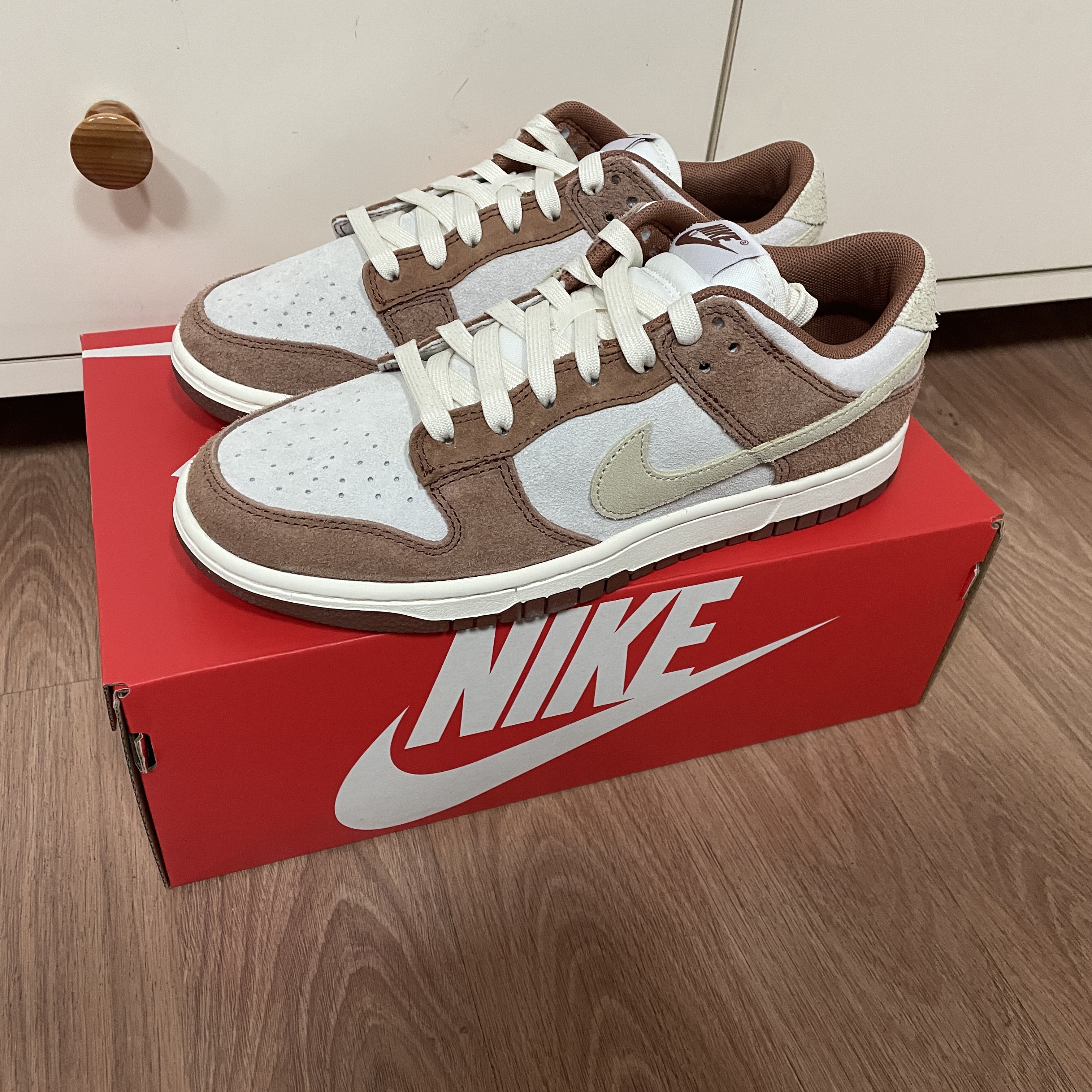 Nike Dunk Low Pro Premium Medium Curry 착용 스타일 - 1