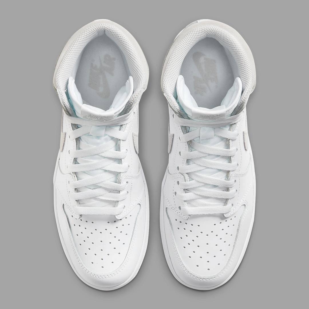 Jordan 1 x Off-White Retro High White, (W) Jordan 1 Mid SE Iridescent Trim 착용 스타일 - 5
