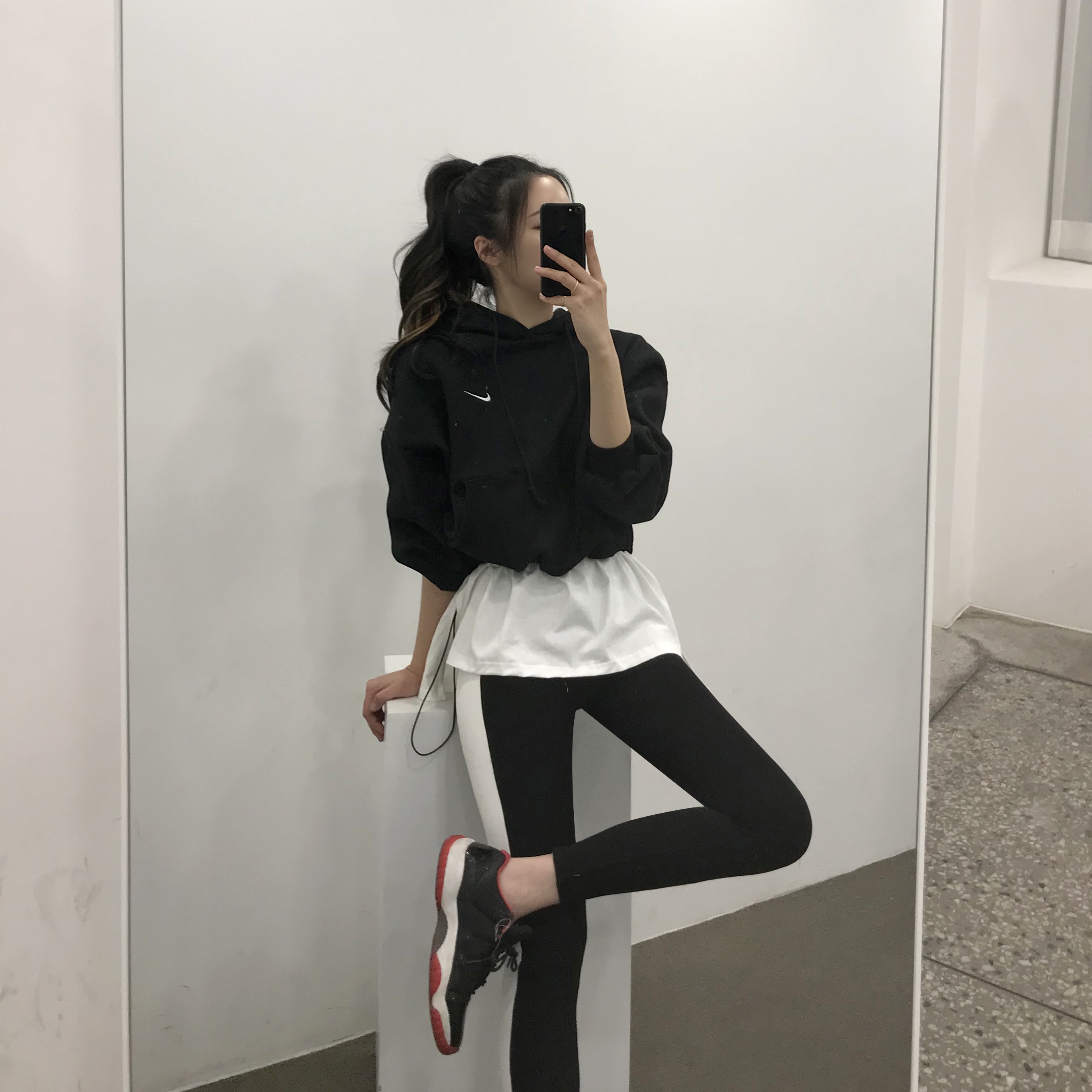 Jordan 11 Retro Low Bred 착용 스타일 - 1