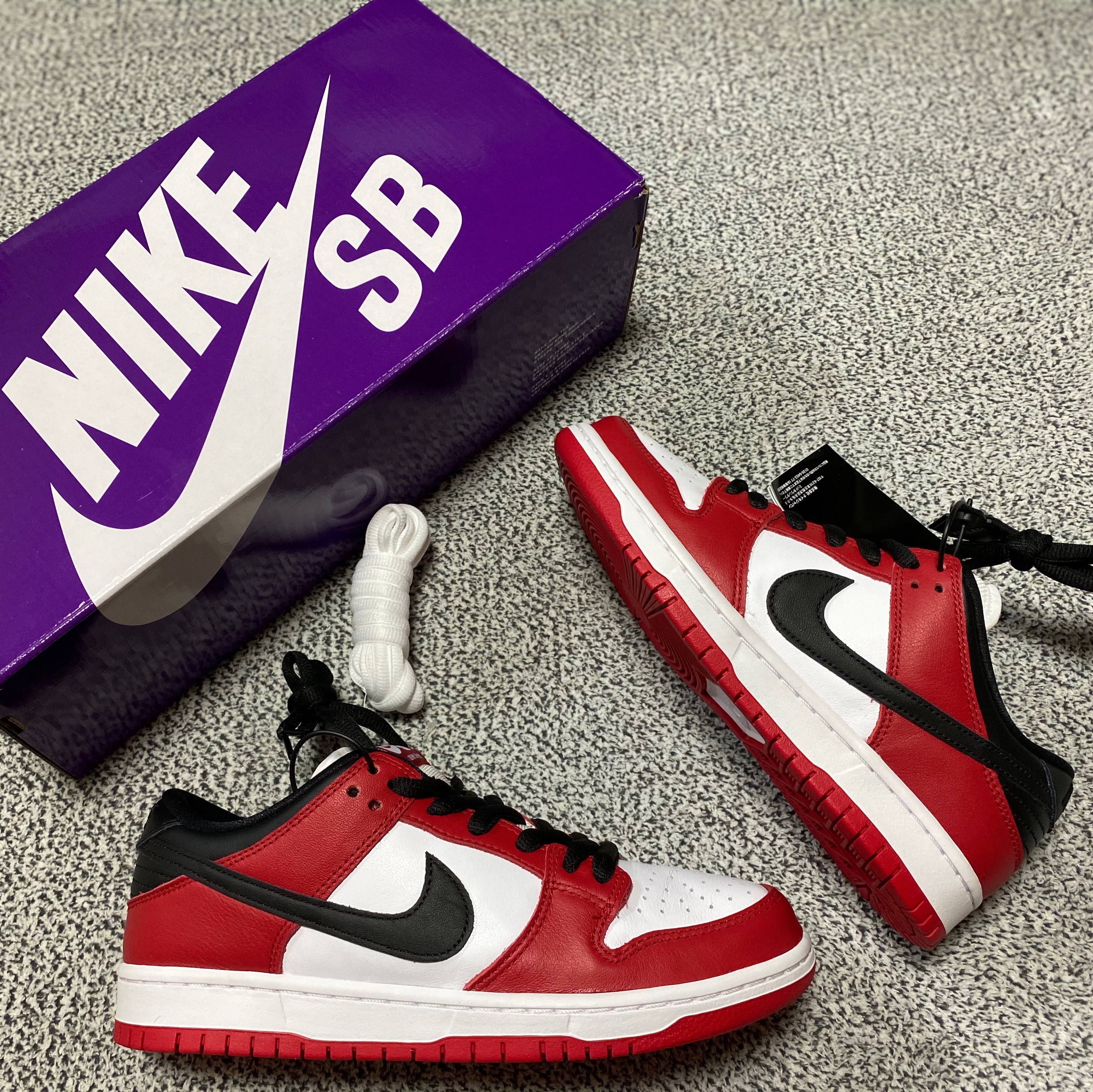 Nike SB Dunk Low Pro Chicago 착용 스타일