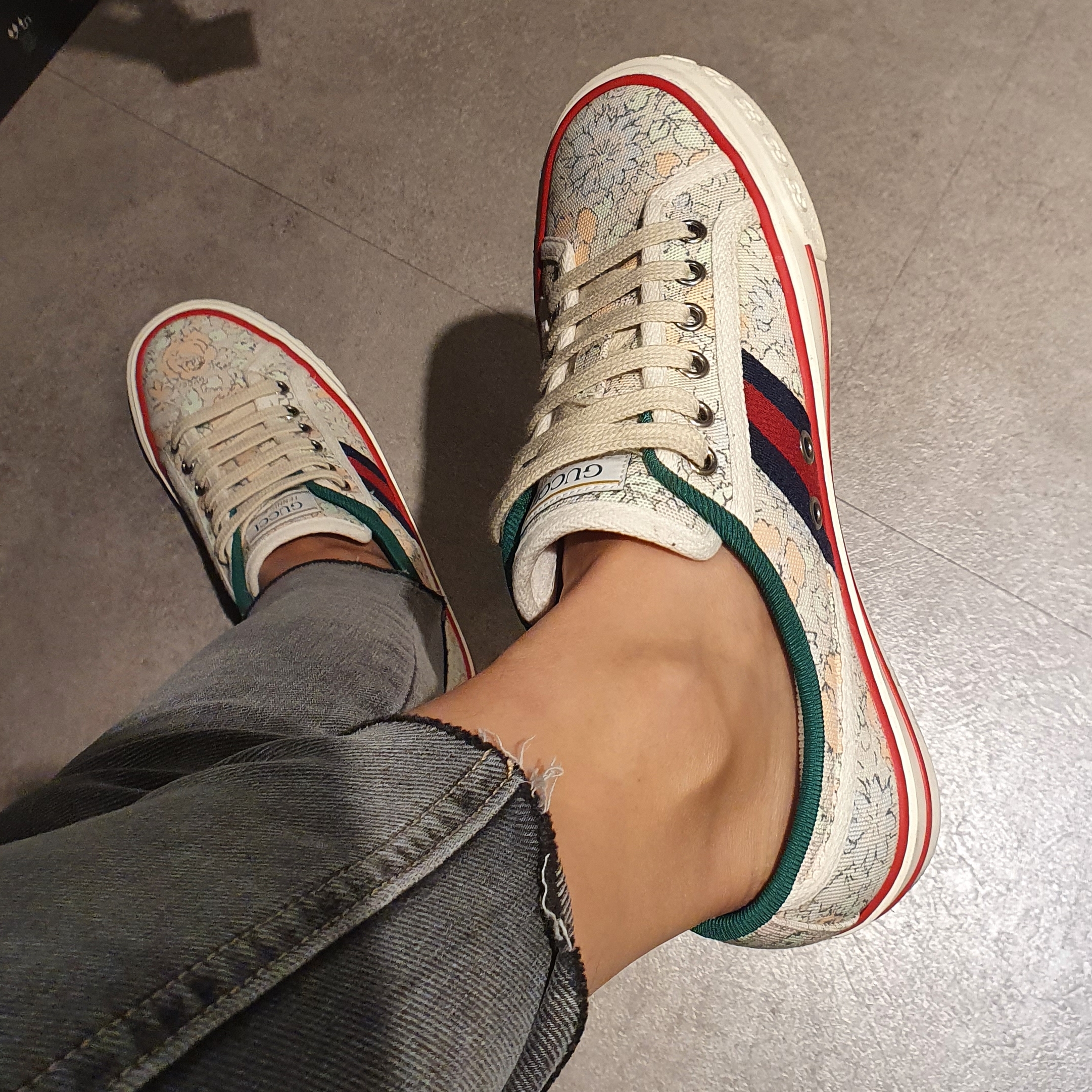 Gucci x Disney Tennis 1977 with Web 착용 스타일 - 2