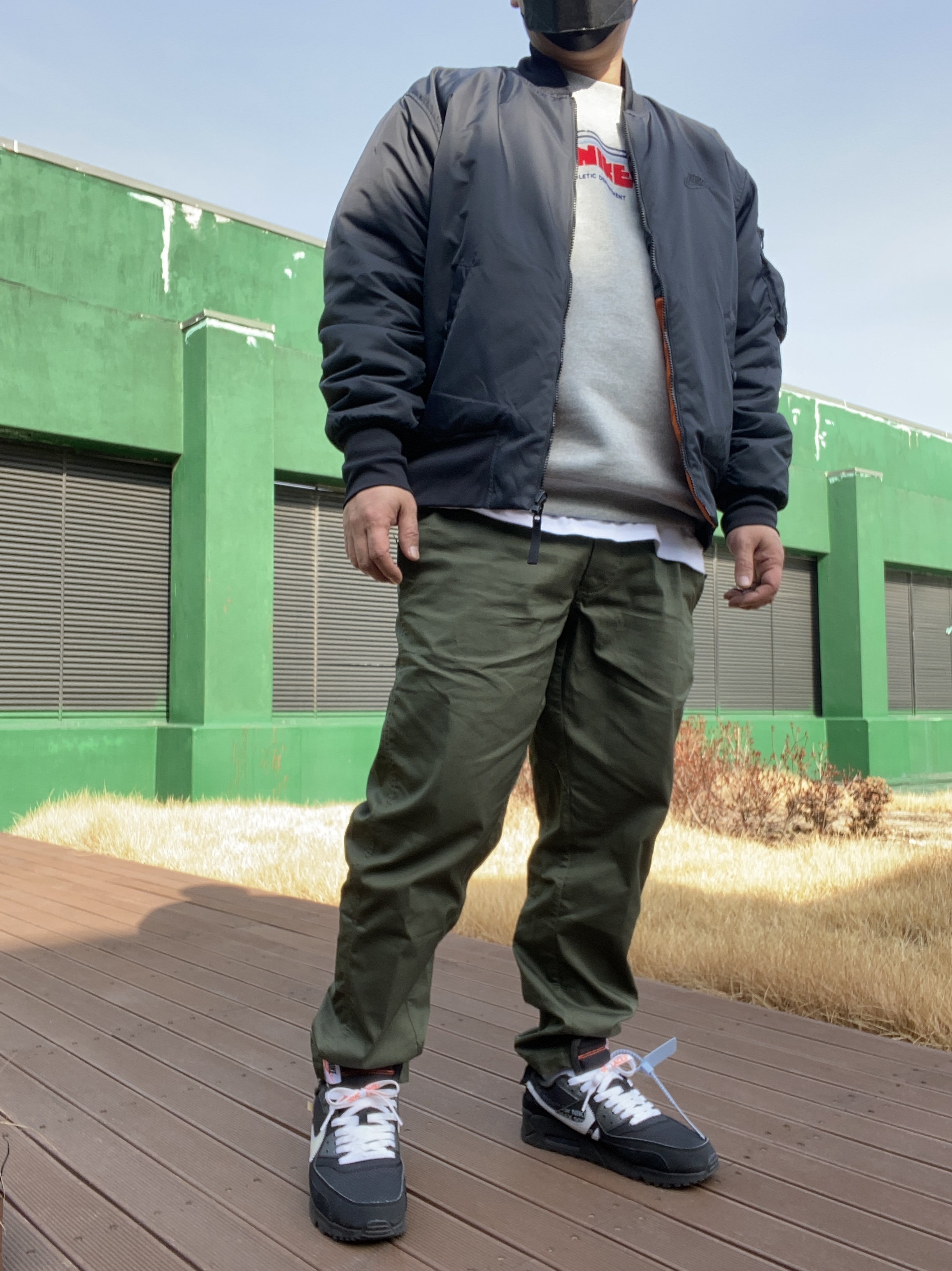 Nike SB Air Trainer 1 Chlorophyll 2020, Converse x Feng Chen Wang Chuck 70 2-in-1 Natural Ivory Black 착용 스타일 - 5