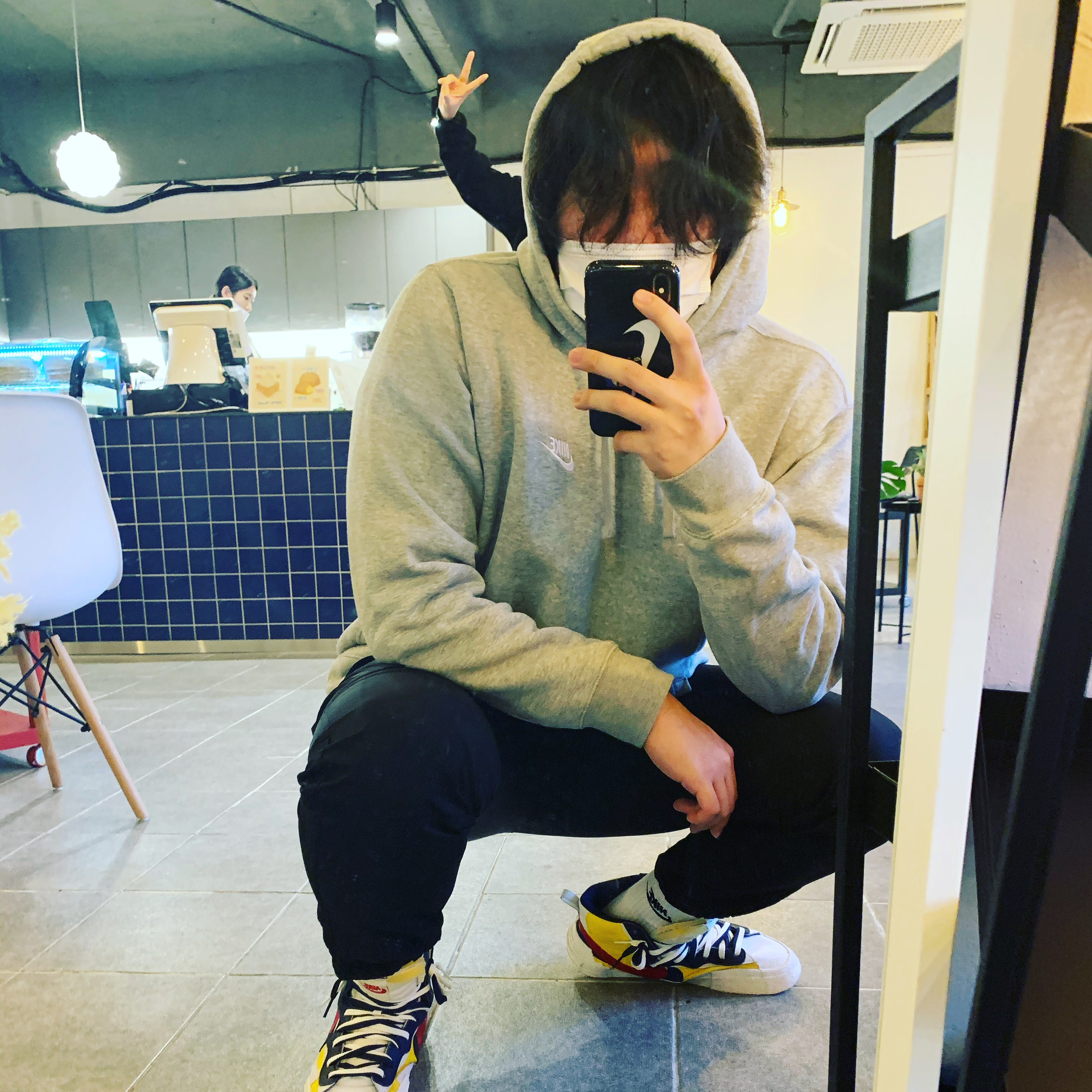 Nike x Sacai Blazer Mid Snow Beach 착용 스타일