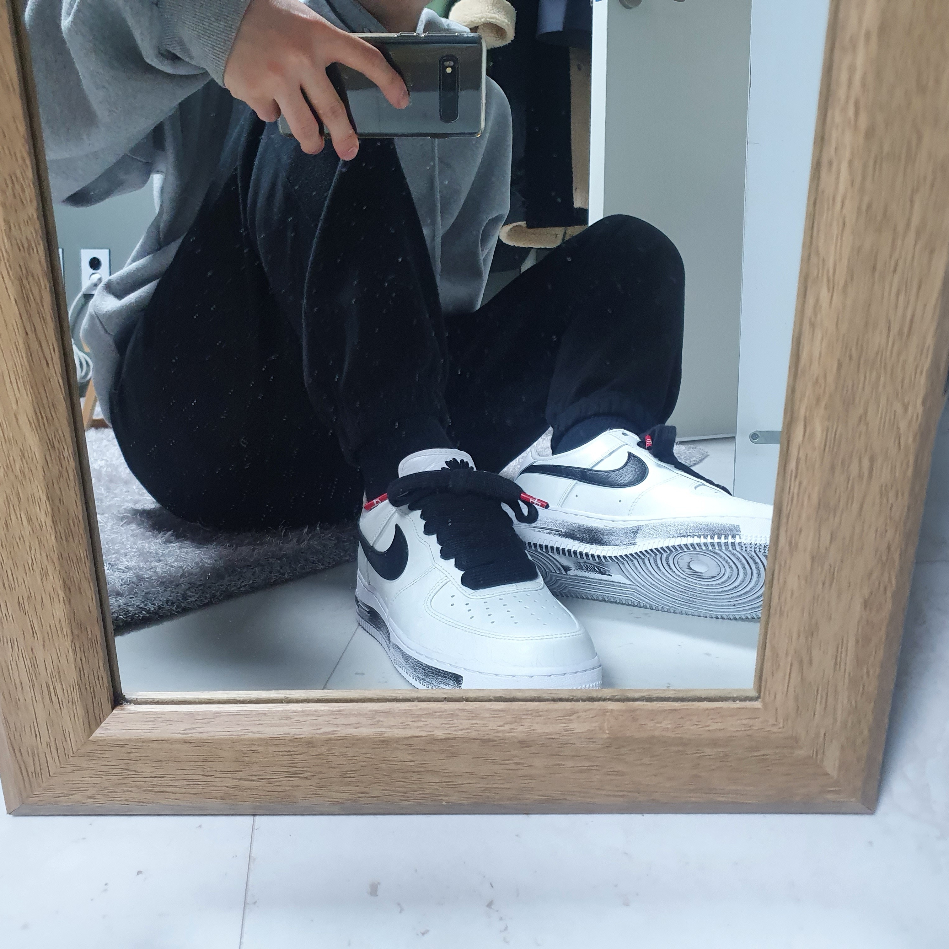 Nike x Peaceminusone Air Force 1 Low Para-Noise 2.0 착용 스타일