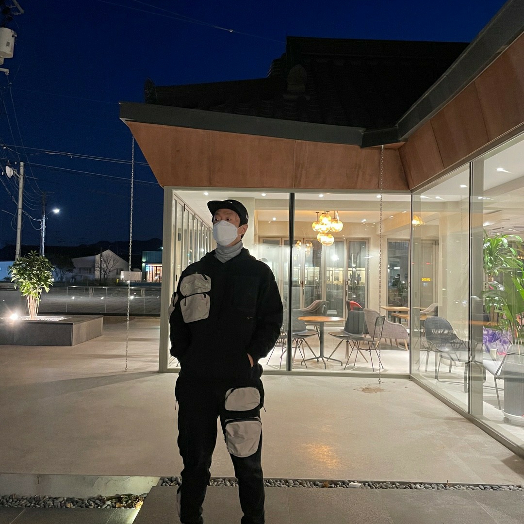 Nike x Travis Scott NRG AG Utility Hoodie Black, Nike x Travis Scott NRG AG Utility Sweatpants Black 착용 스타일