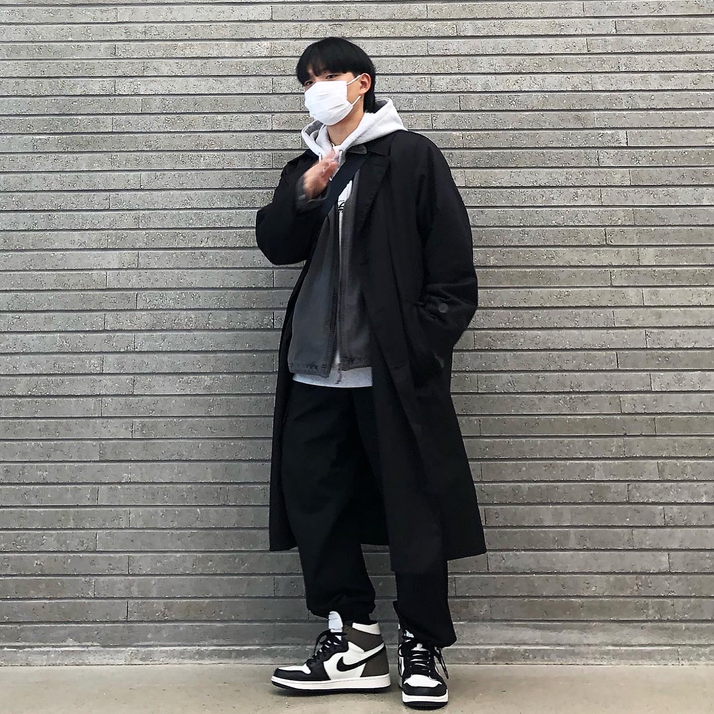 Jordan 1 Retro High OG Black Mocha 착용 스타일