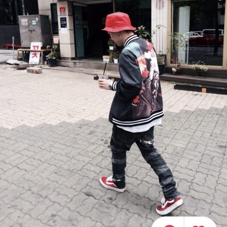Vans Old Skool Racing Red 착용 스타일