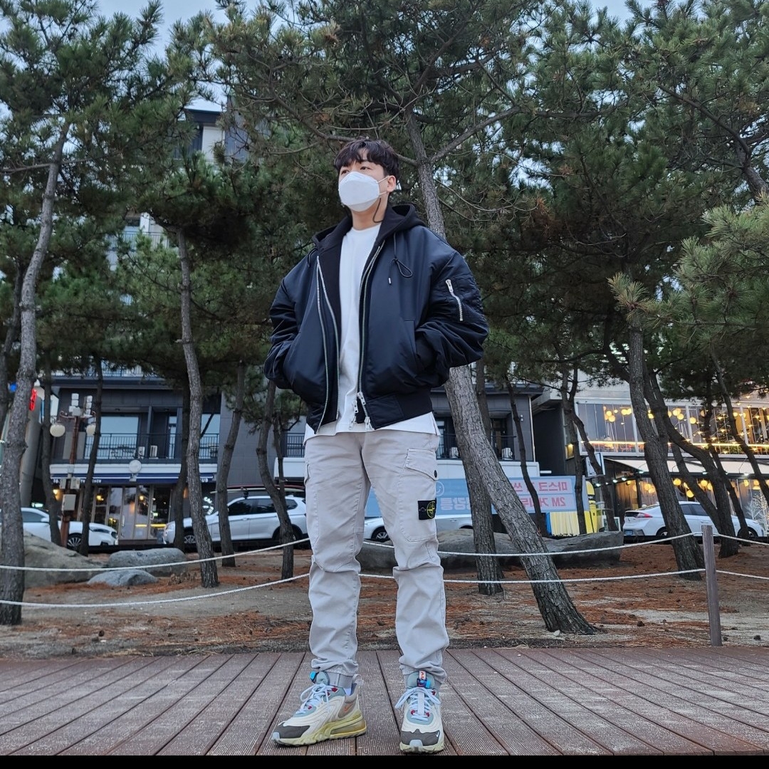 Nike x Travis Scott Air Max 270 React Cactus Trails 착용 스타일