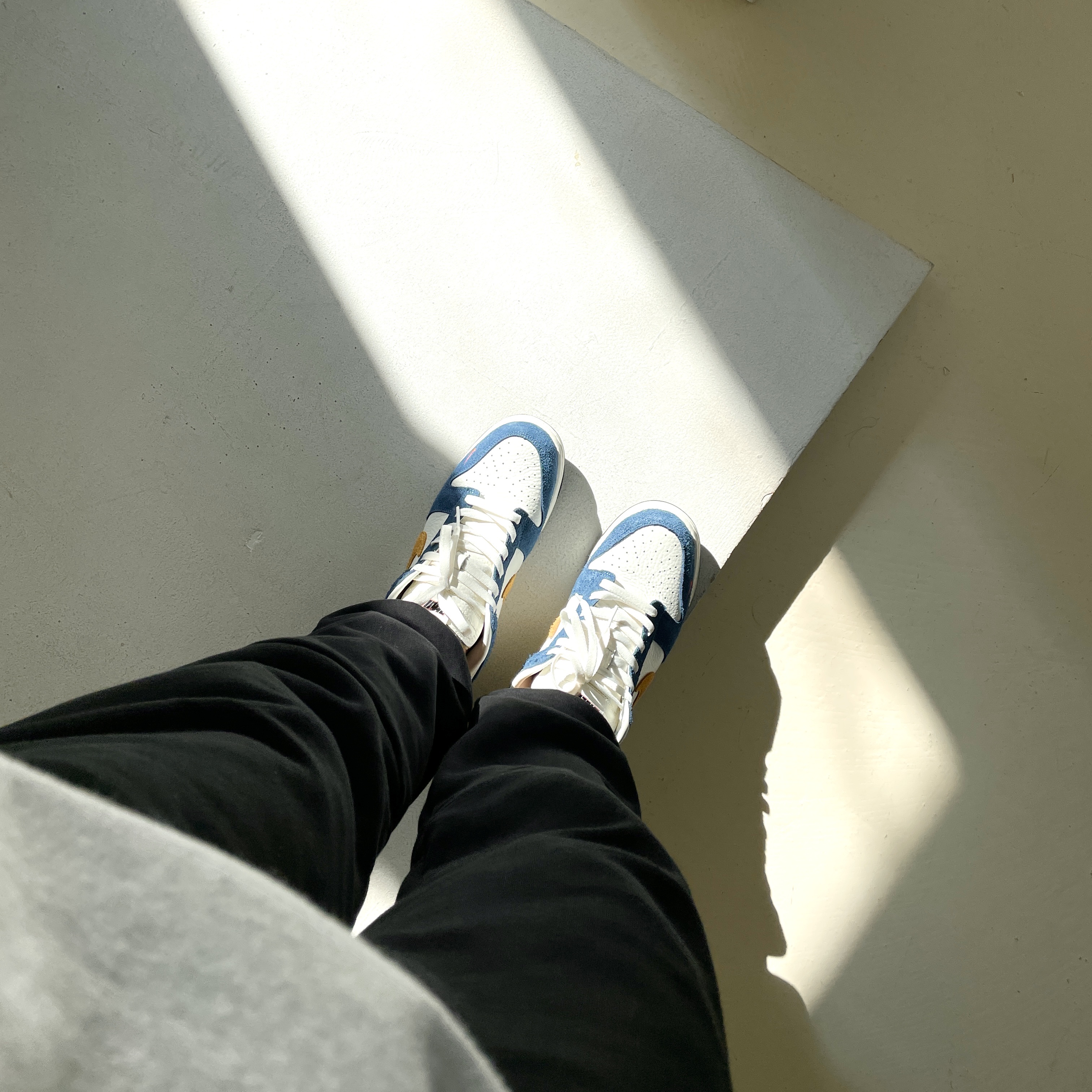 Nike x Kasina Dunk Low 80's Bus 착용 스타일 - 4