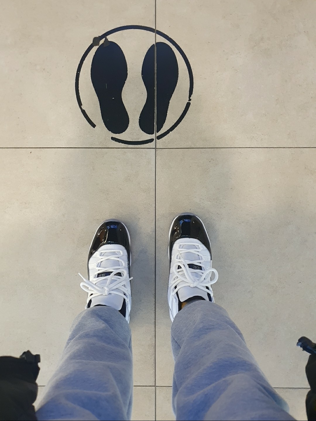 Jordan 11 Retro Concord 2018 착용 스타일 - 3