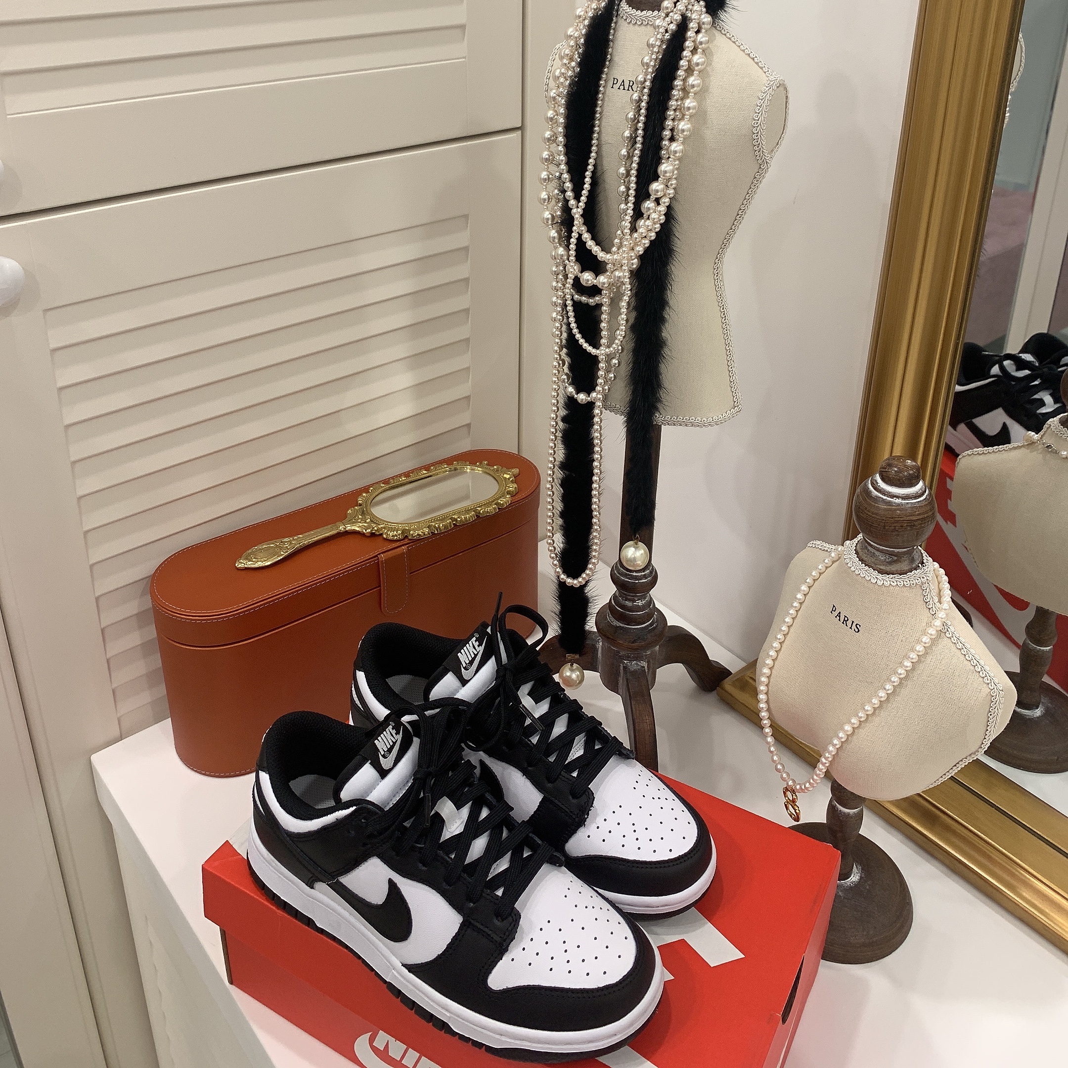 (W) Nike Dunk Low Black 착용 스타일