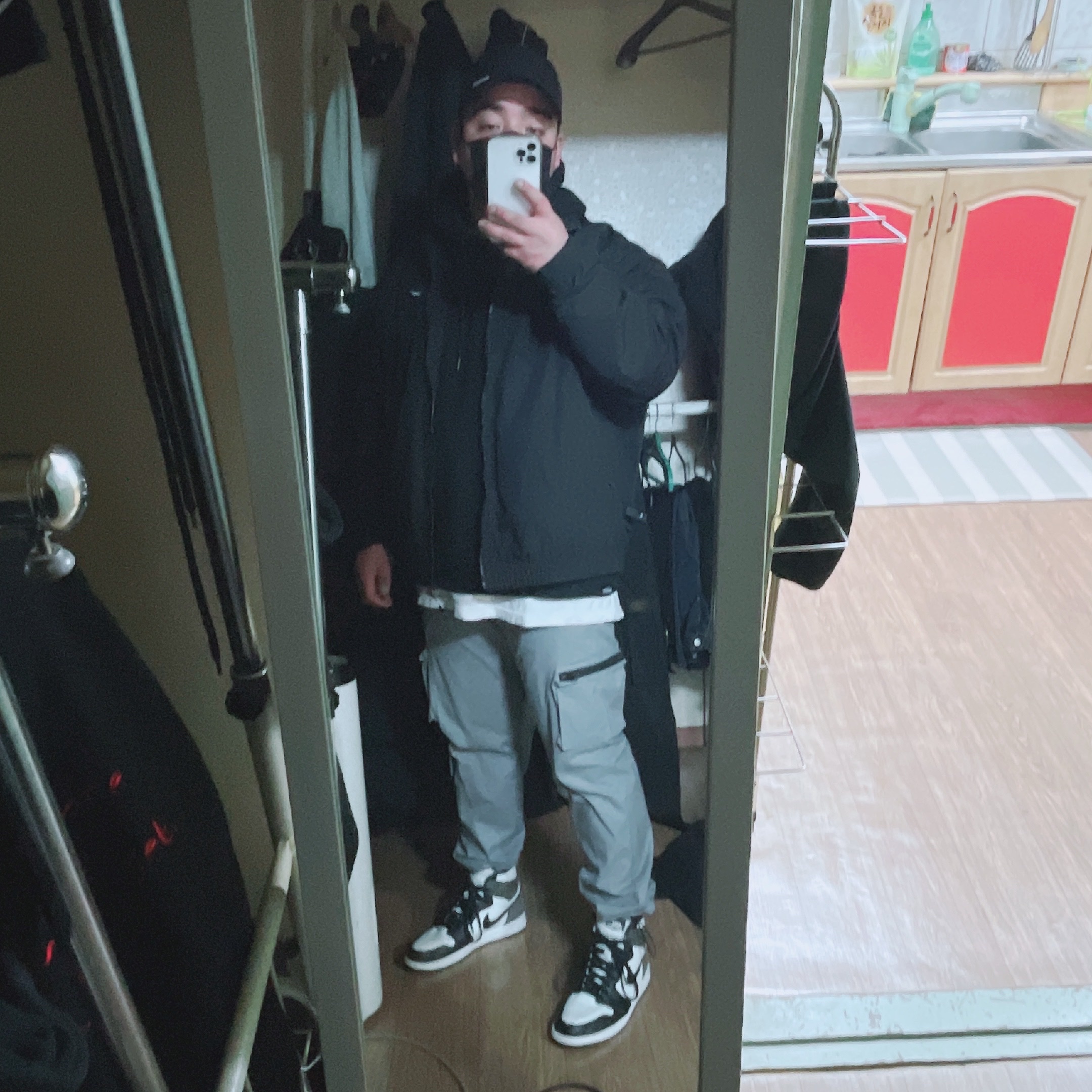 Jordan 1 Retro High OG Black Mocha 착용 스타일