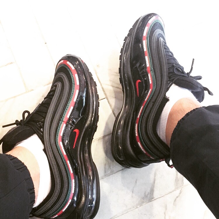 Nike x Undefeated Air Max 97 Black 착용 스타일