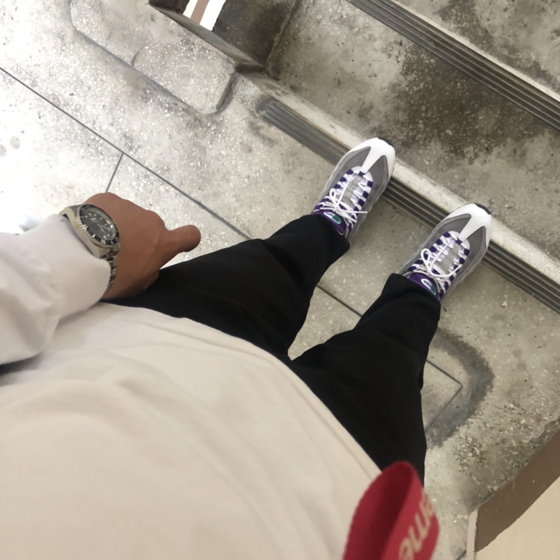 Nike Air Max 95 Grape Snakeskin 착용 스타일