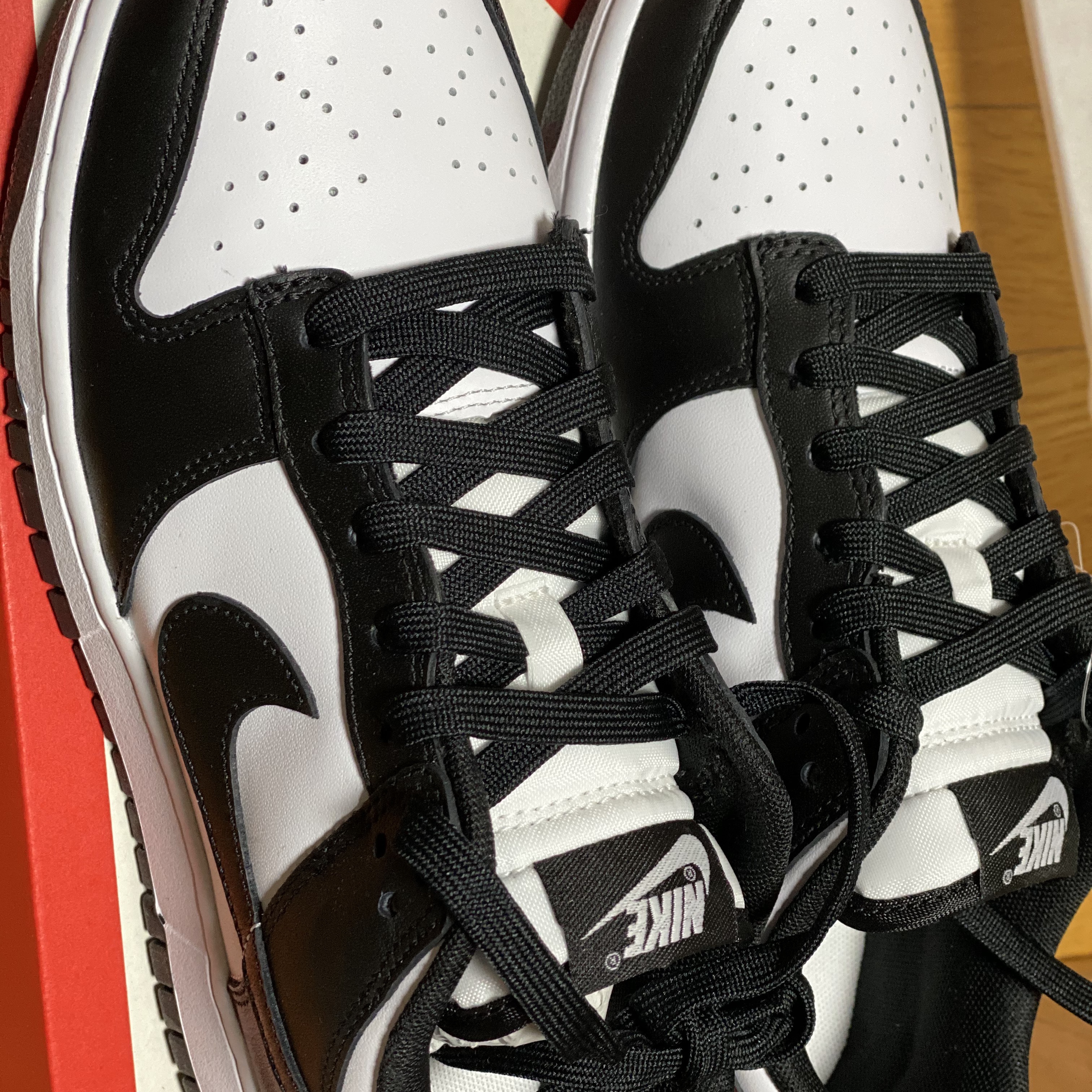 Nike Dunk Low Retro Black 착용 스타일 - 1
