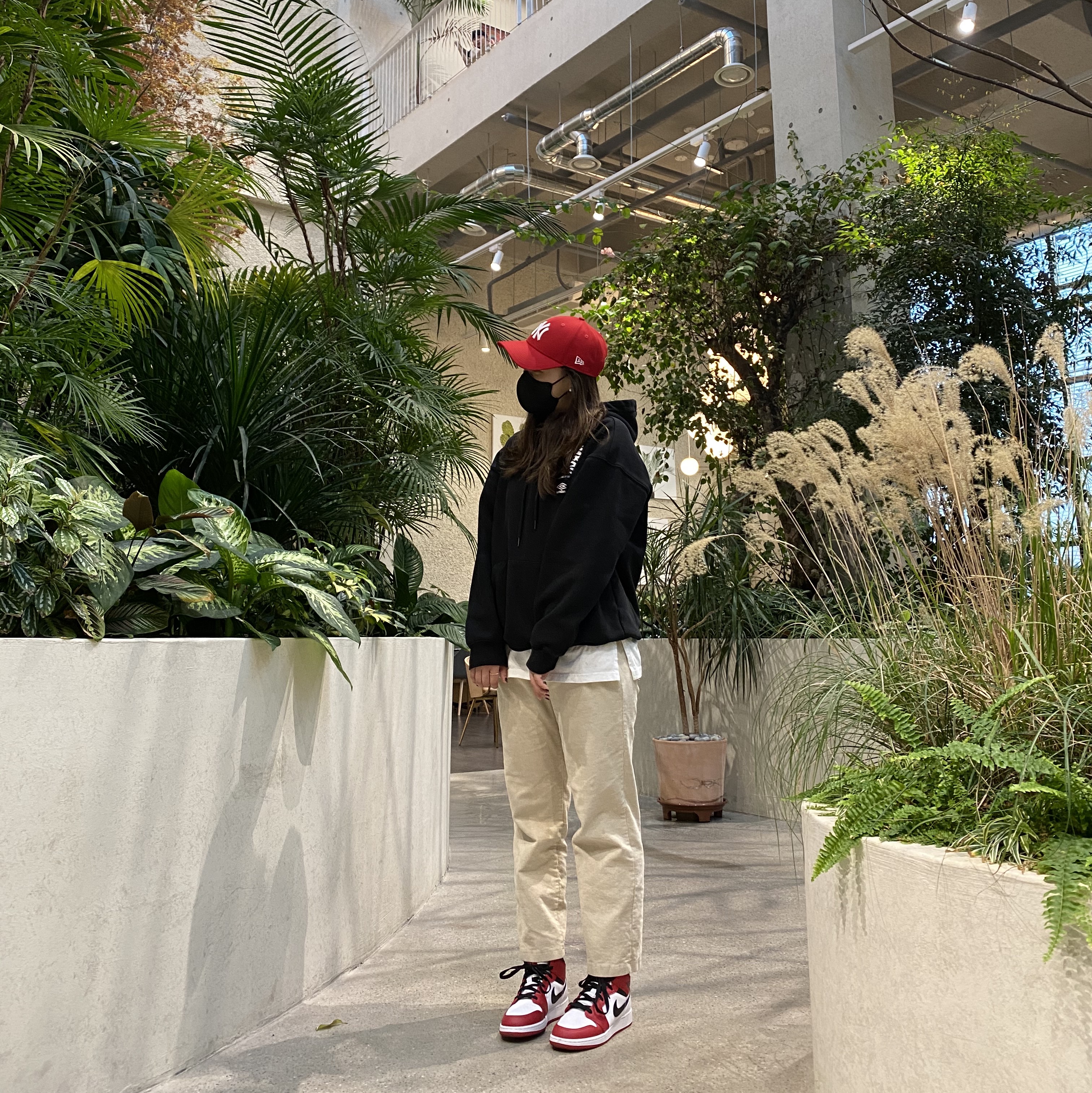 (GS) Jordan 1 Mid White Gym Red Black 착용 스타일