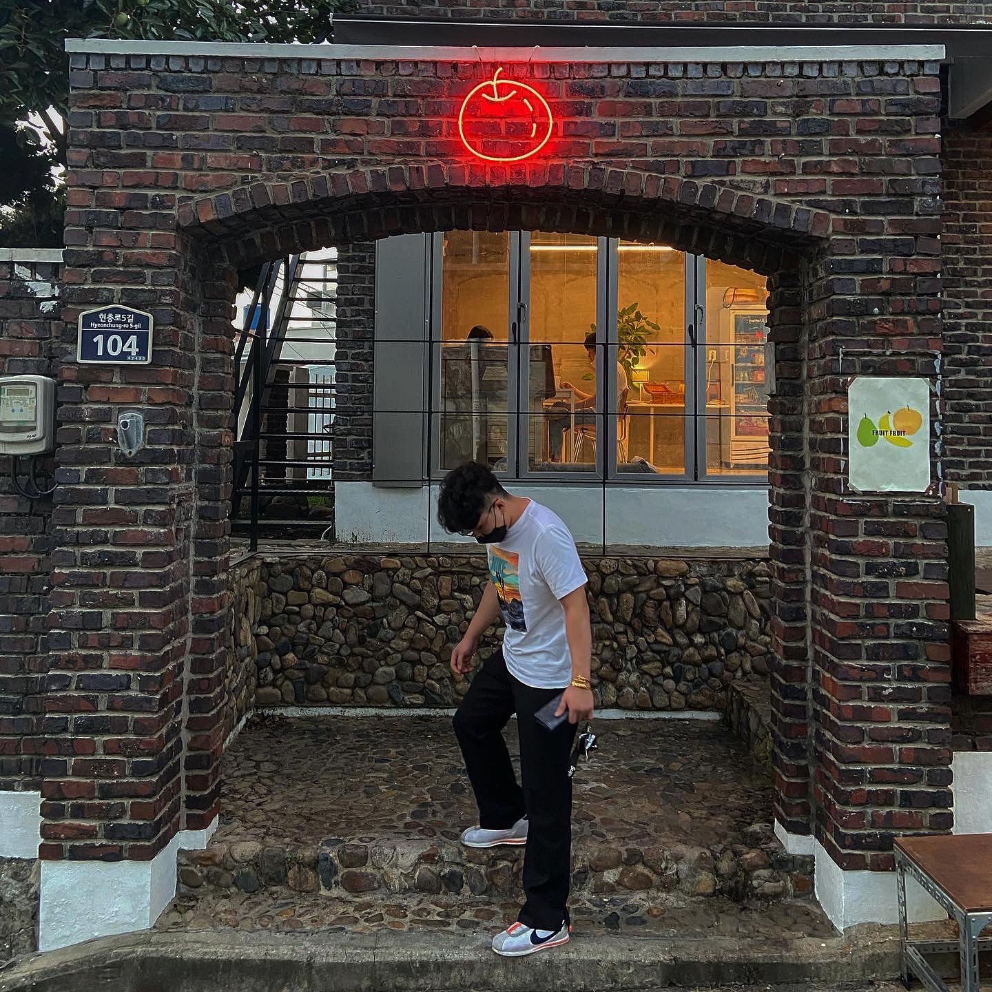 Nike x Kendrick Lamar Cortez Basic Slip White 착용 스타일